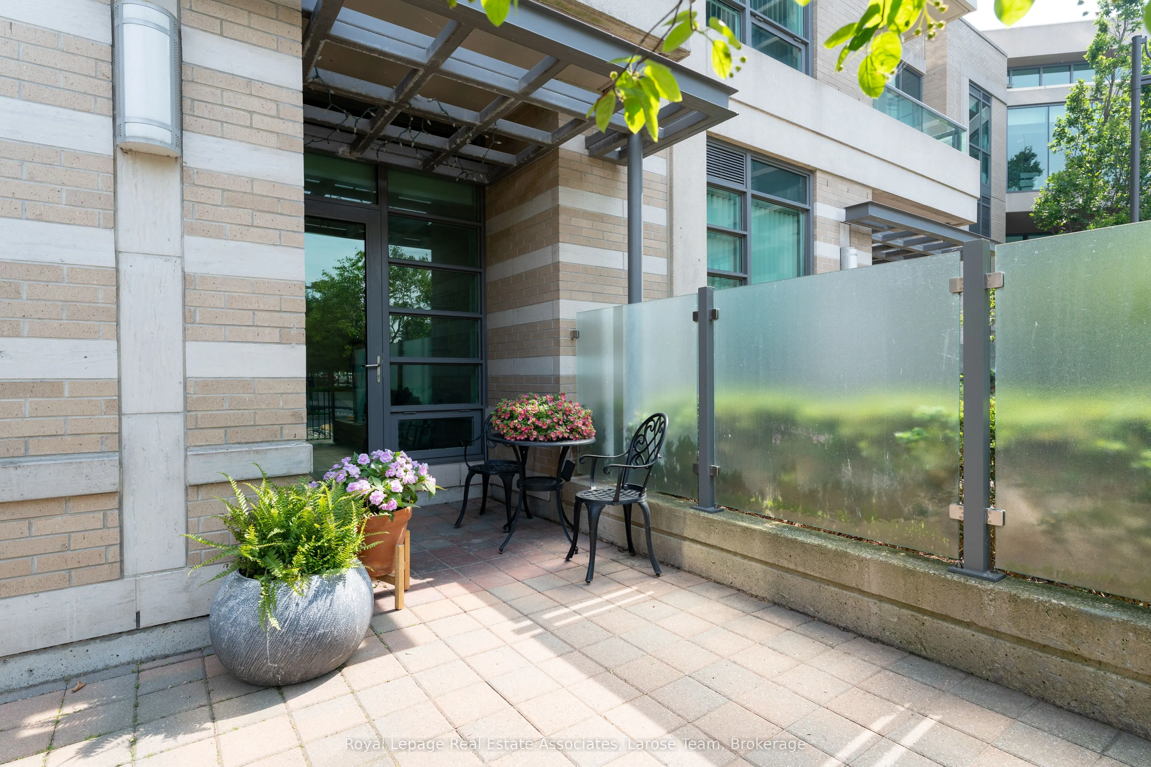 225 Sherway Gardens Road, #102