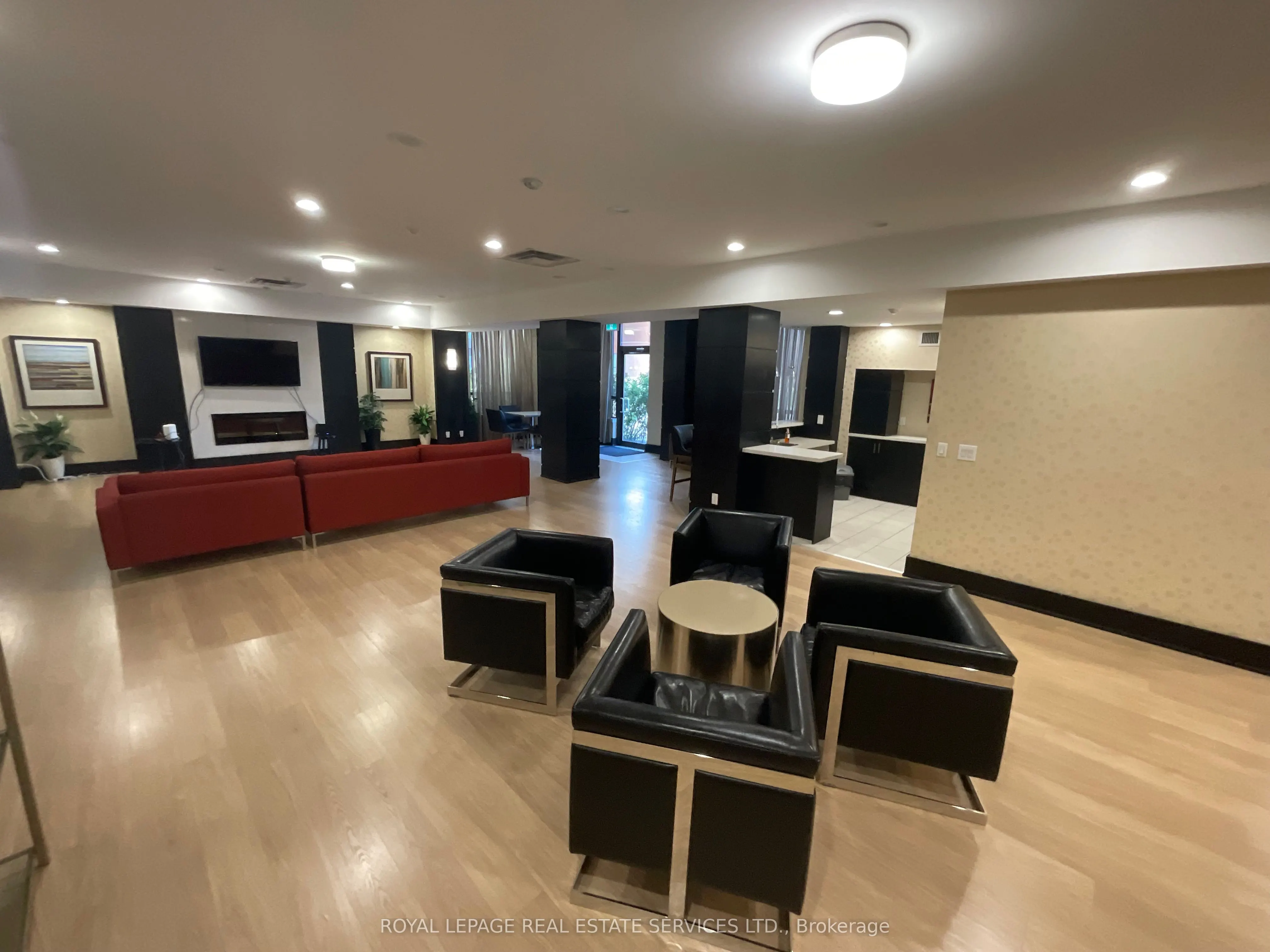 55 De Boers Drive, #1203
