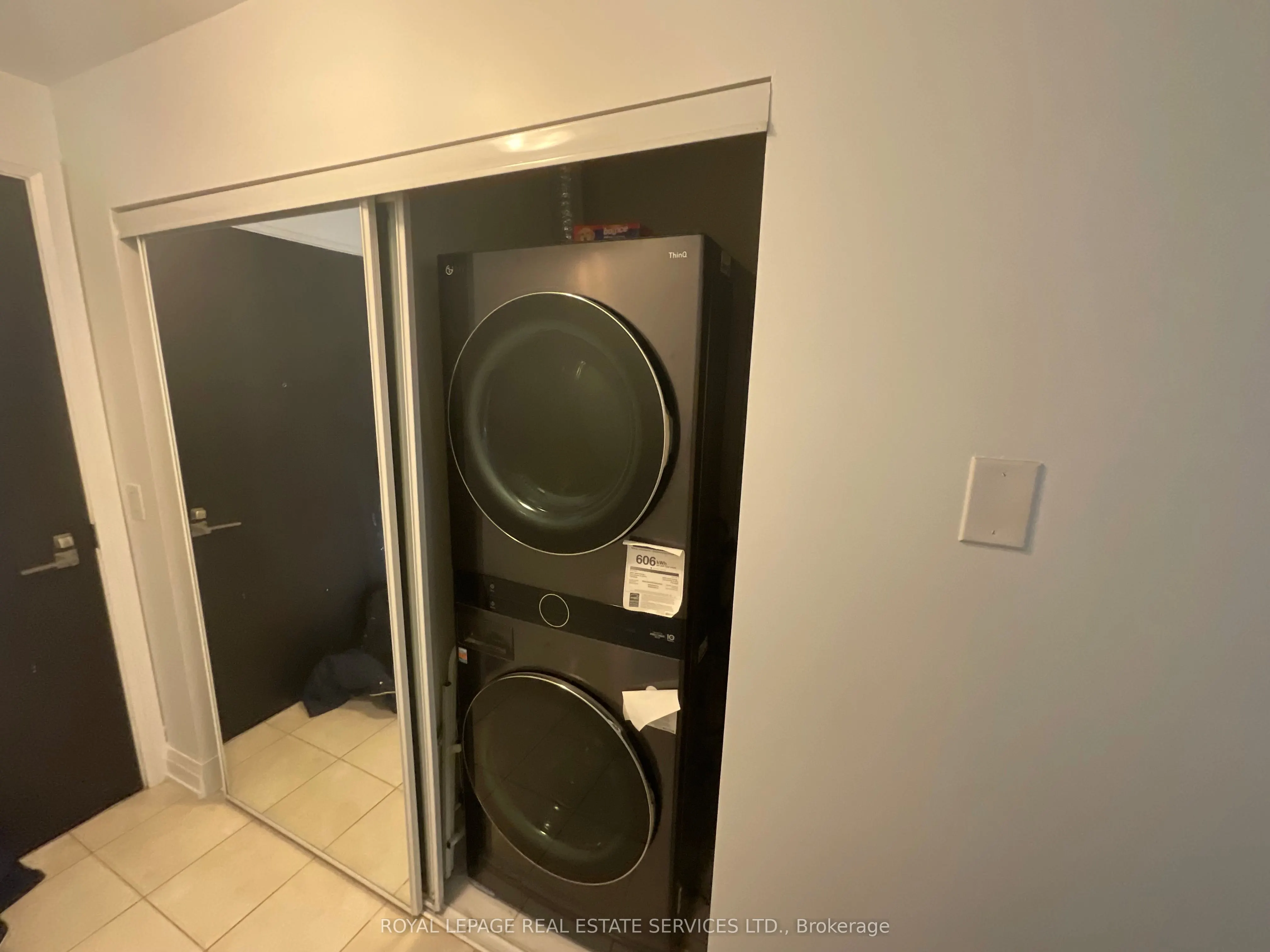 55 De Boers Drive, #1203
