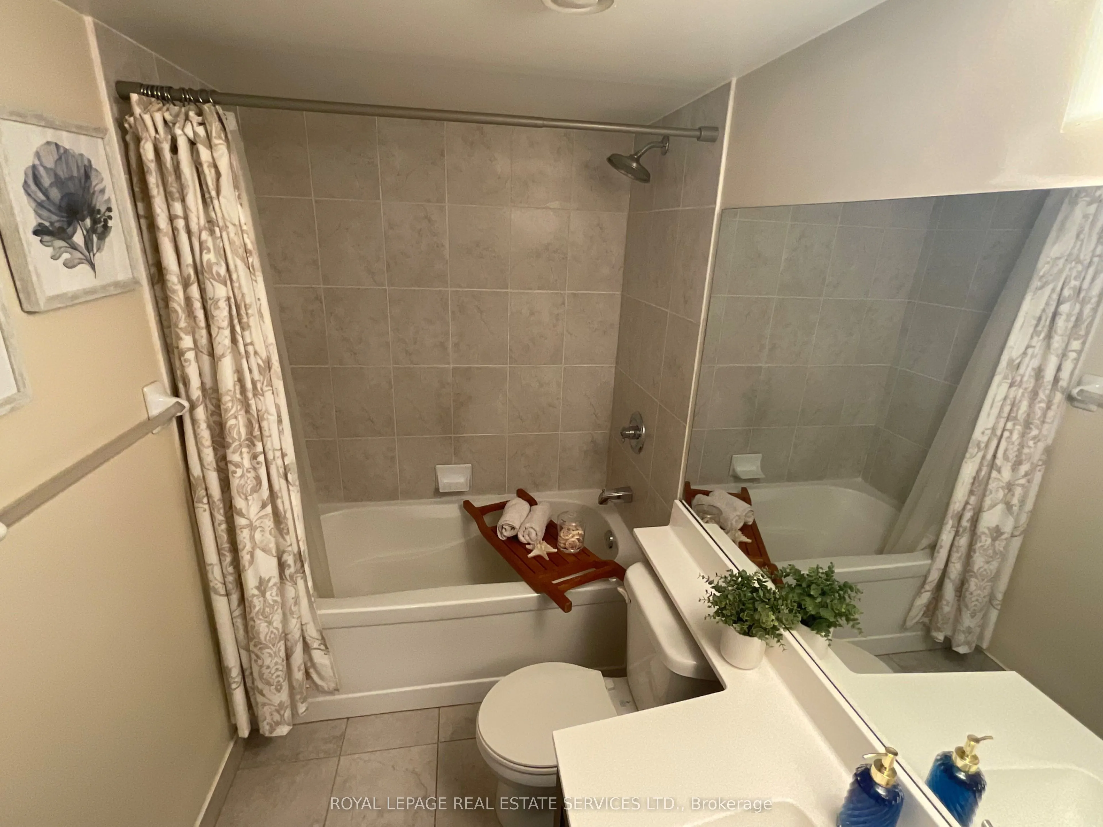 55 De Boers Drive, #1203