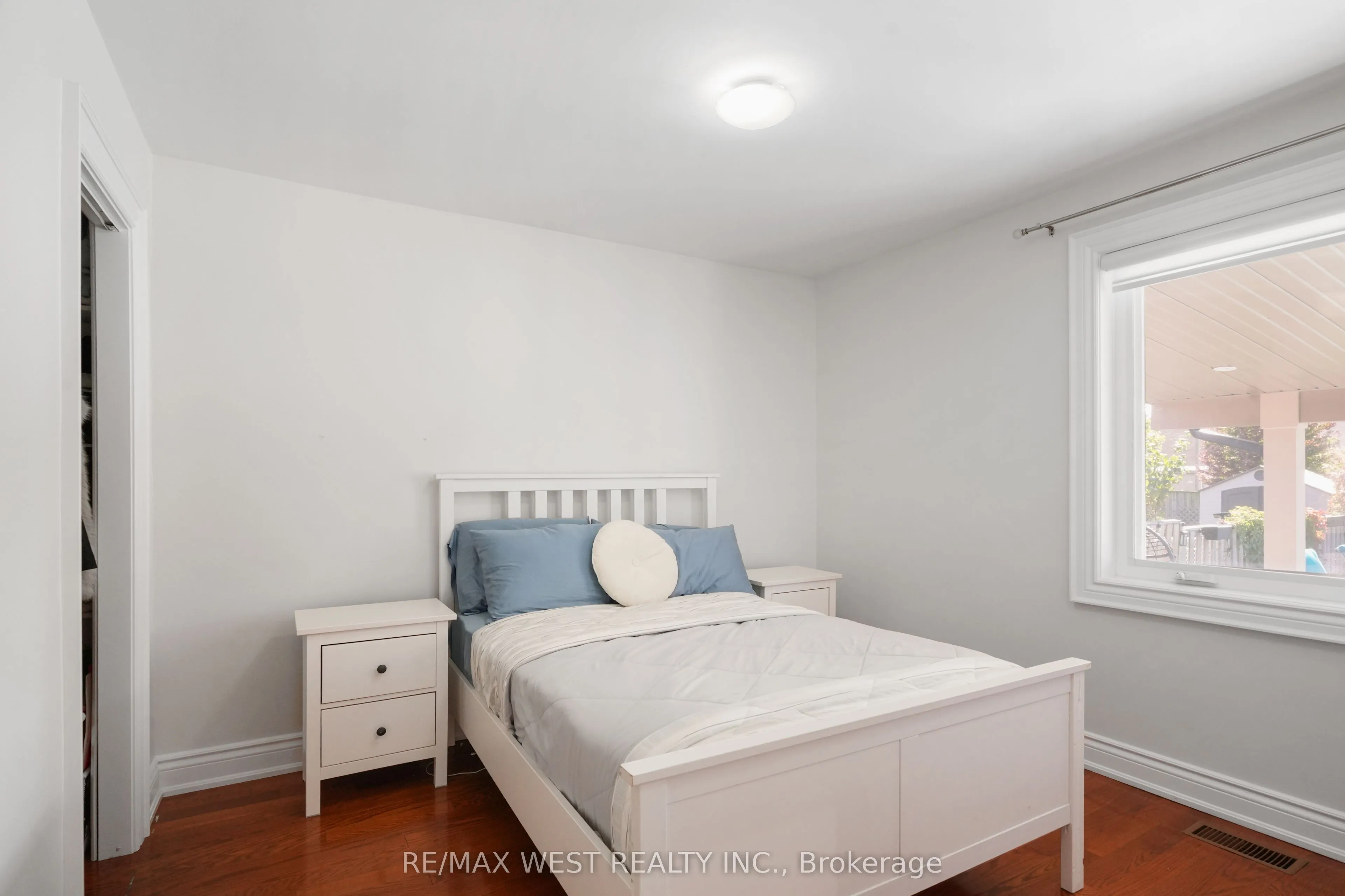 25 Silvercrest Avenue