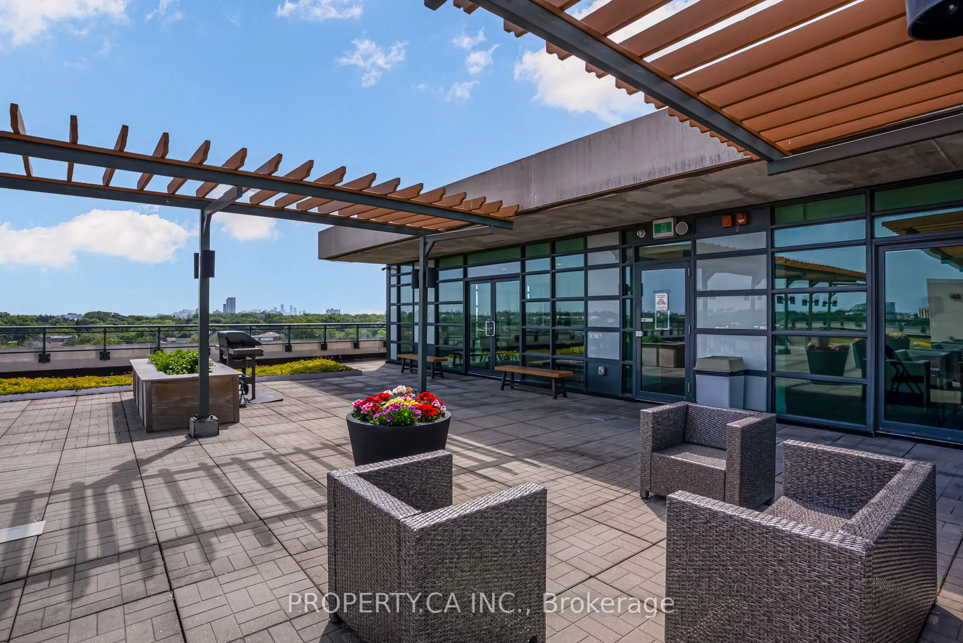 2522 Keele Street, #704