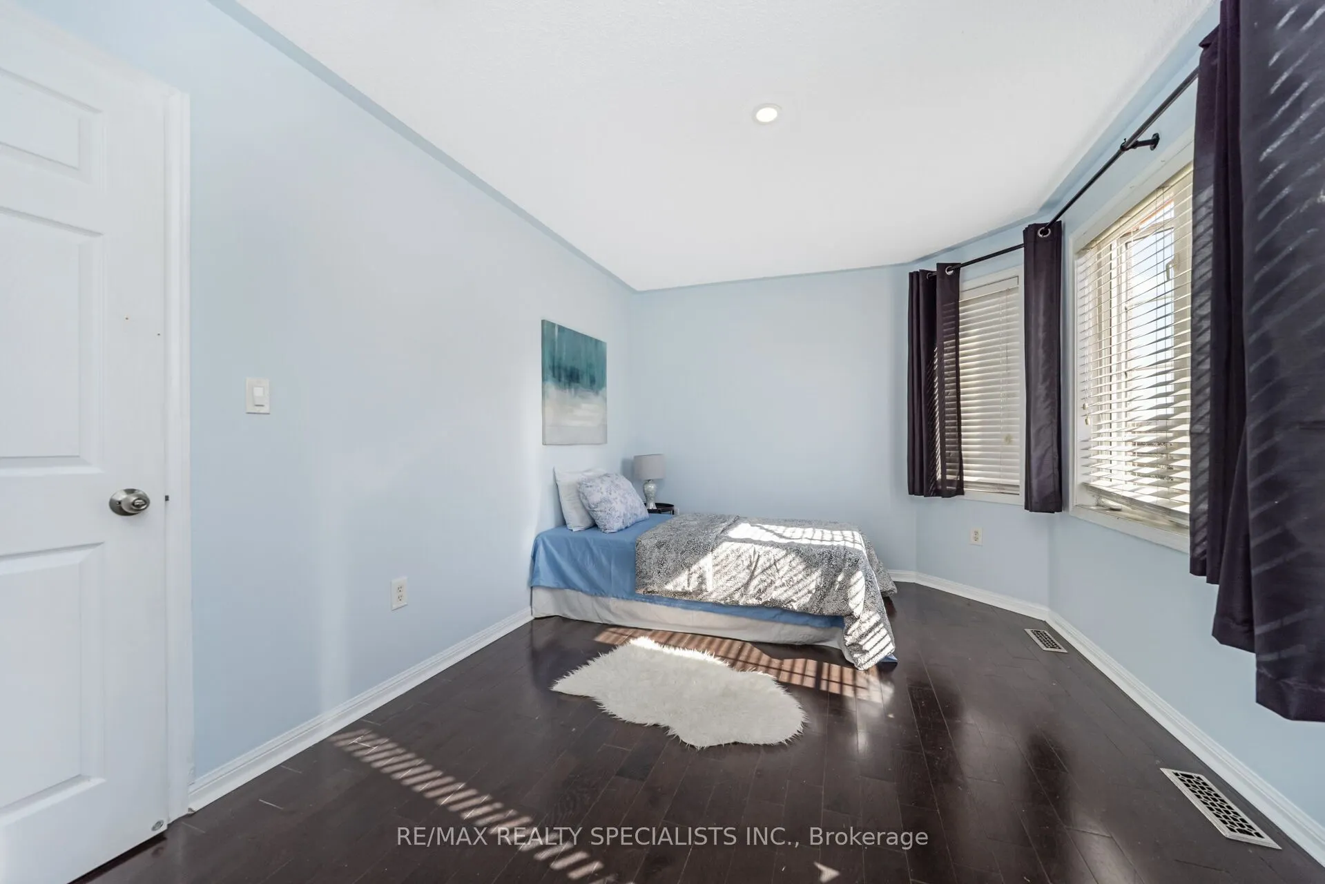 13 Degrassi Cove Circle