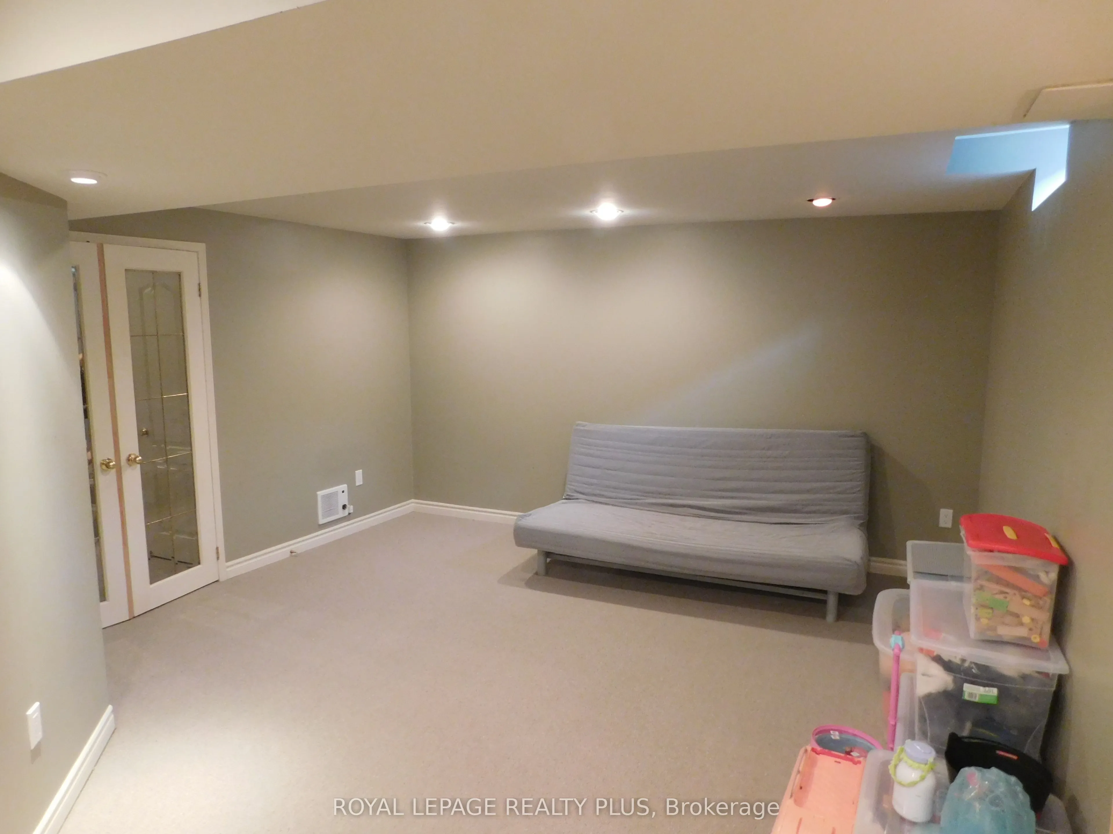3424 Nutcracker Drive