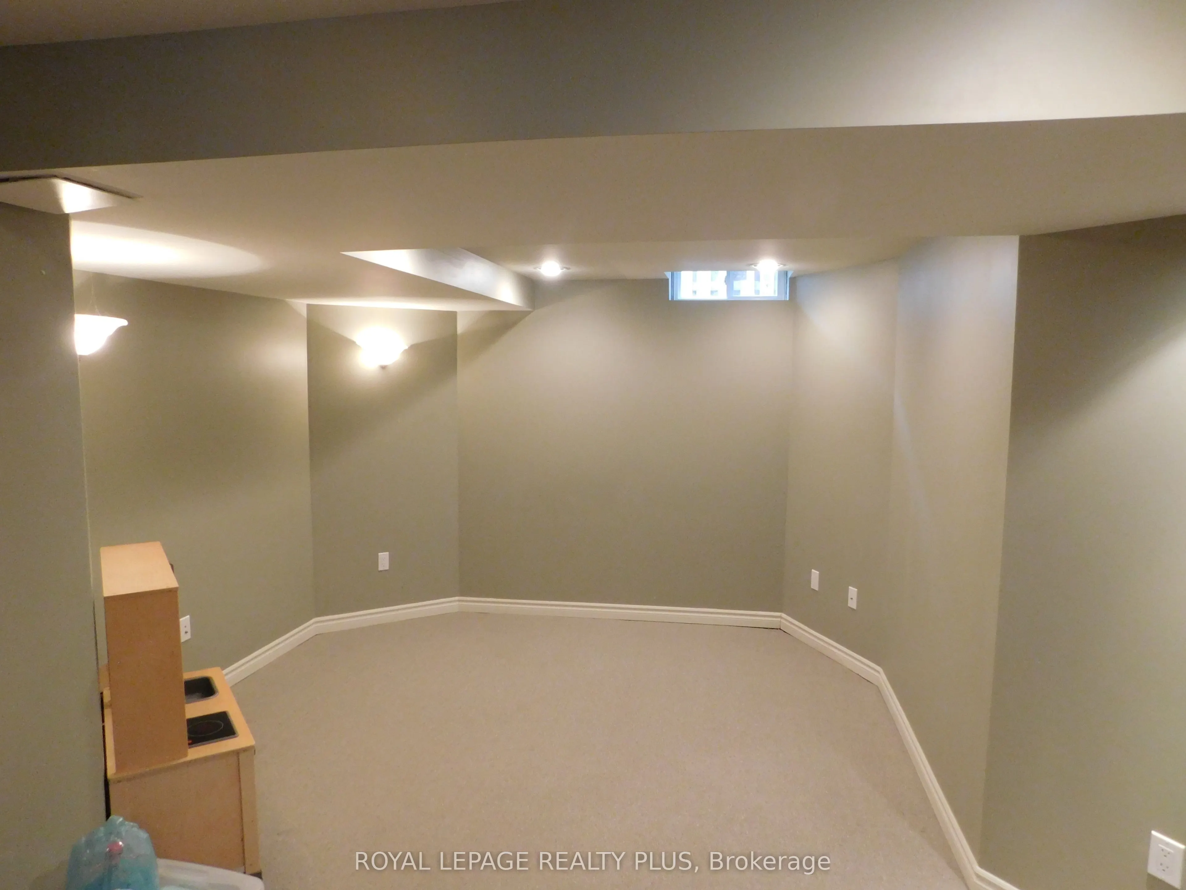 3424 Nutcracker Drive