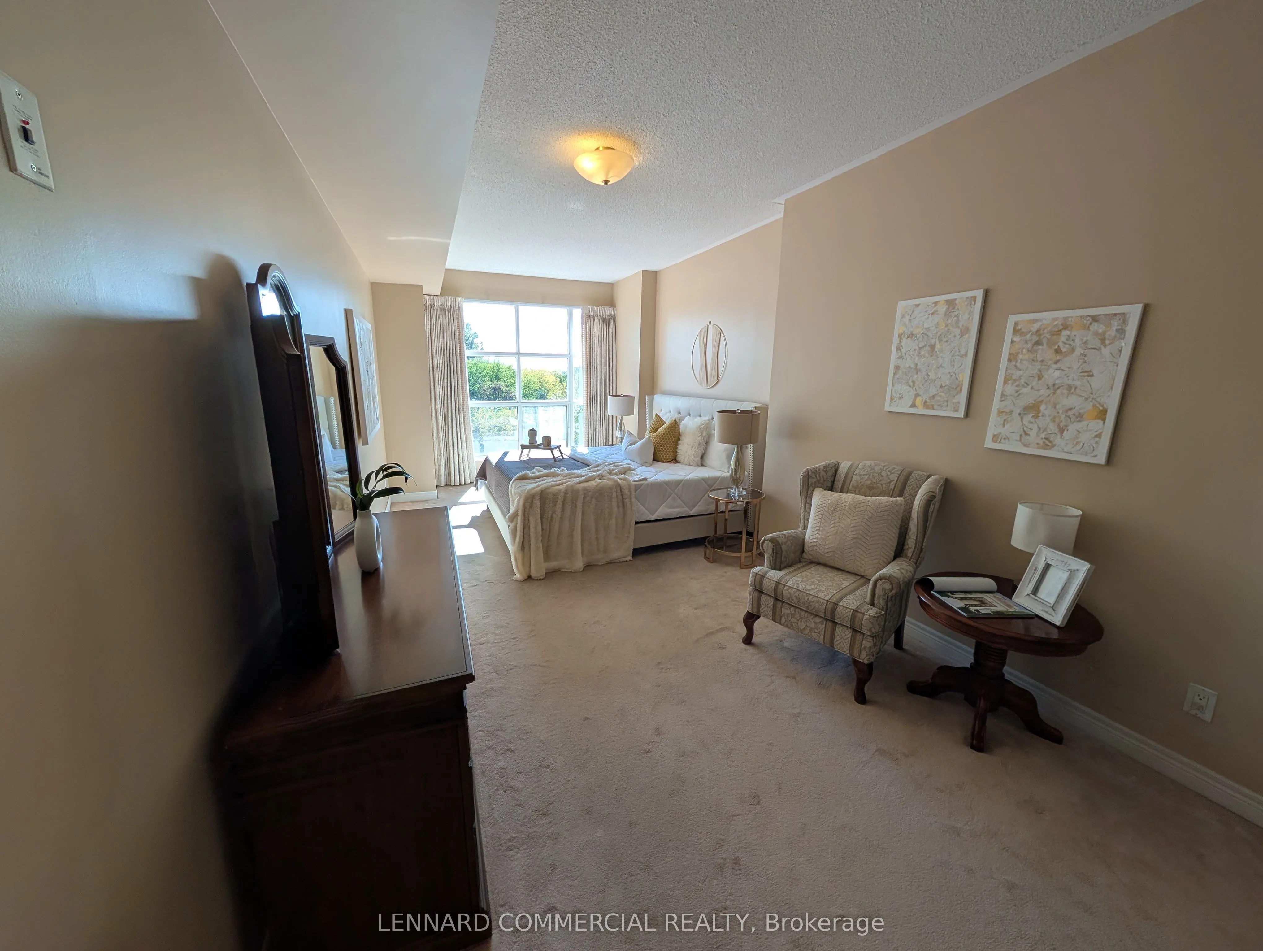 3085 Bloor Street W, #505