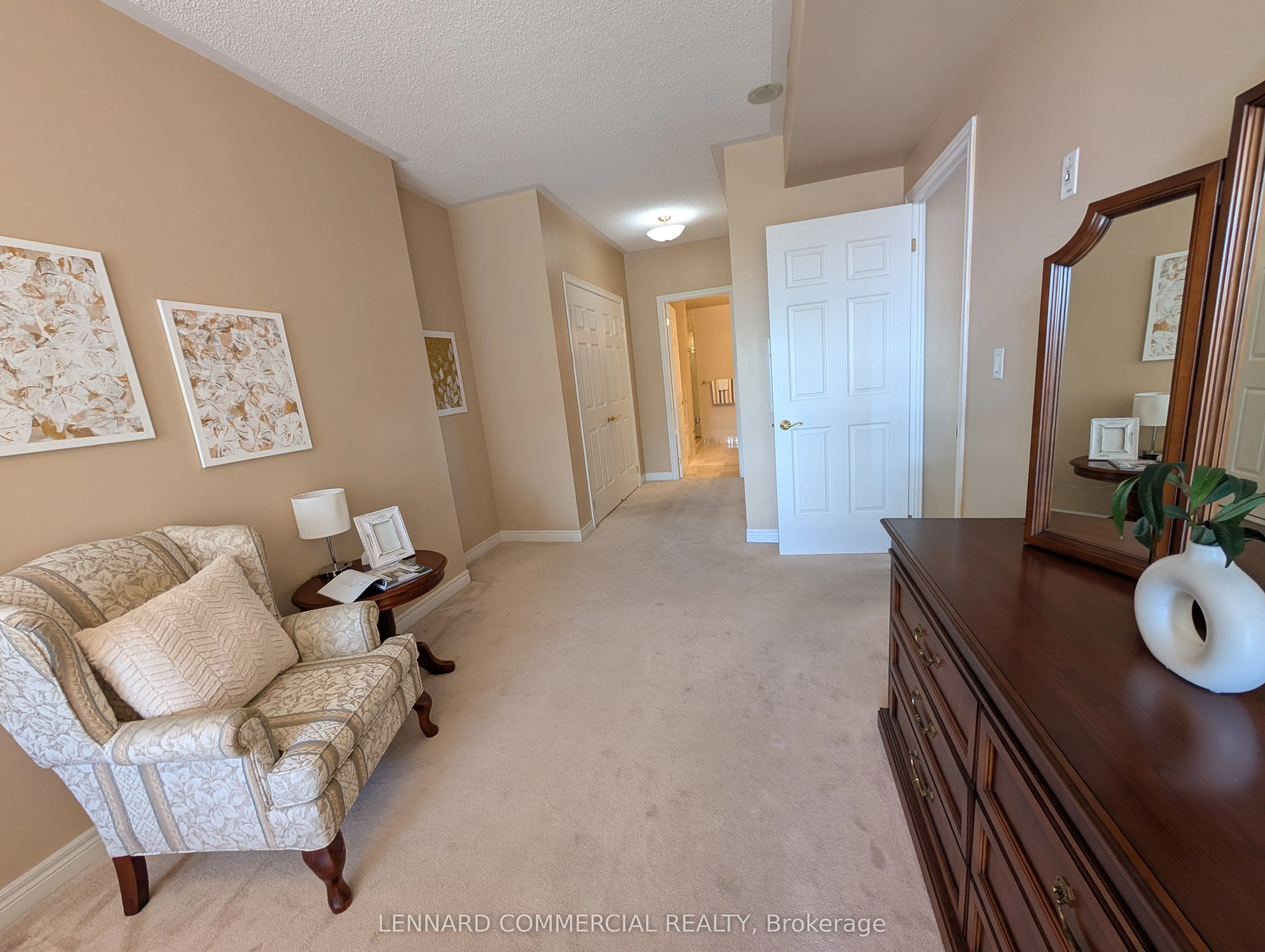 3085 Bloor Street W, #505