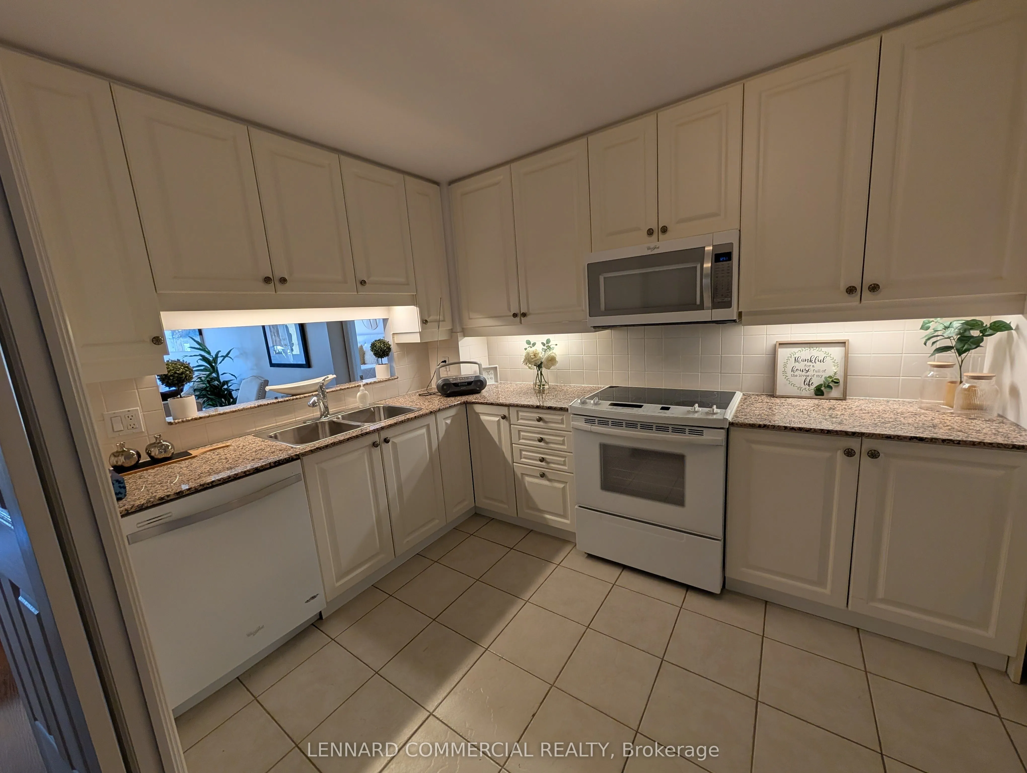 3085 Bloor Street W, #505