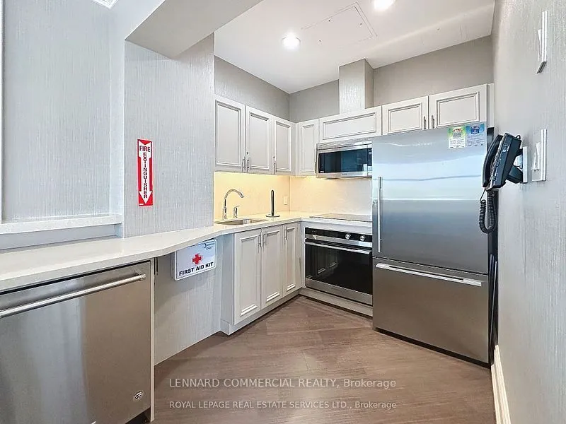 3085 Bloor Street W, #505