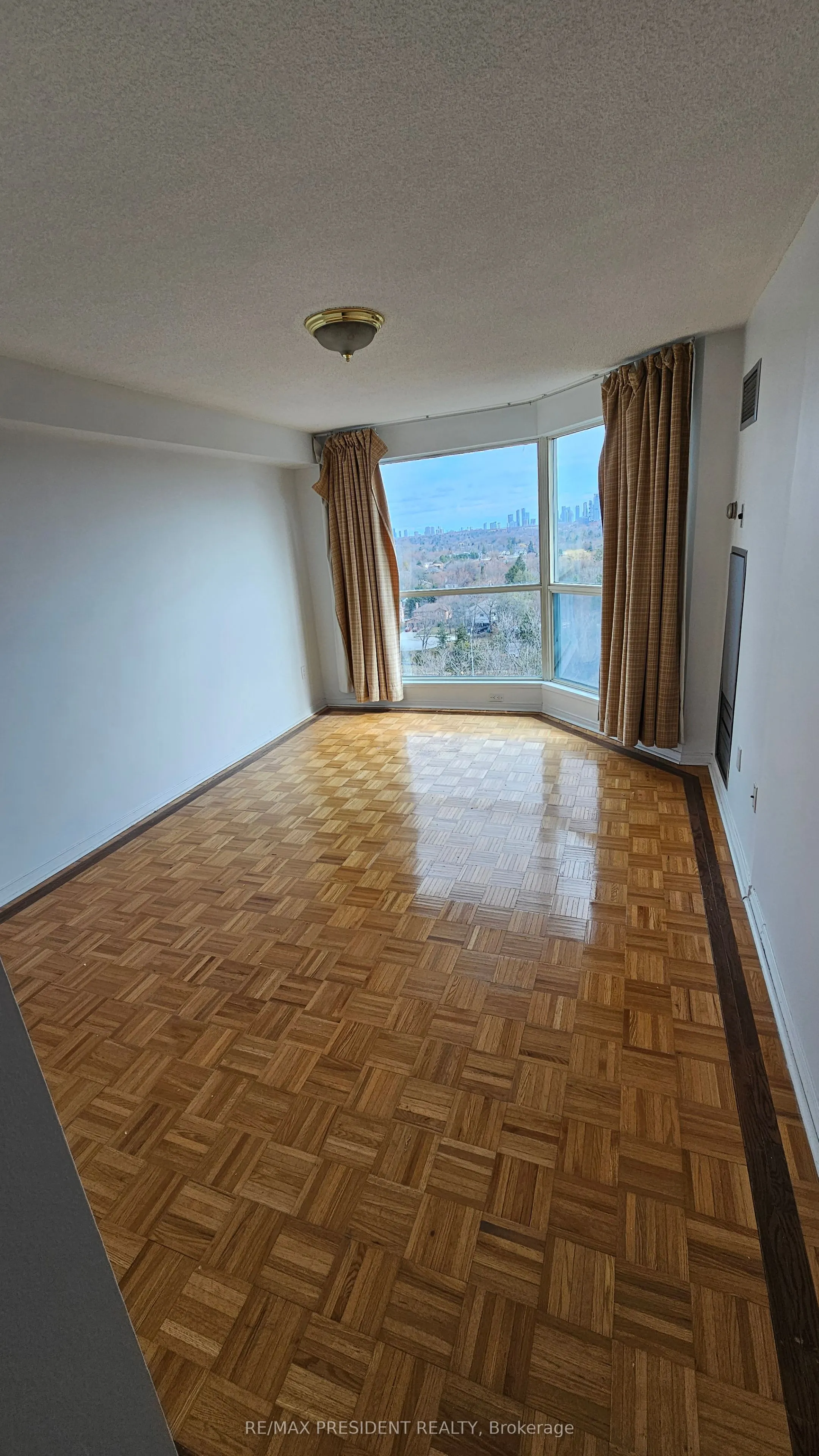 2155 Burnhamthorpe Road W, #1103