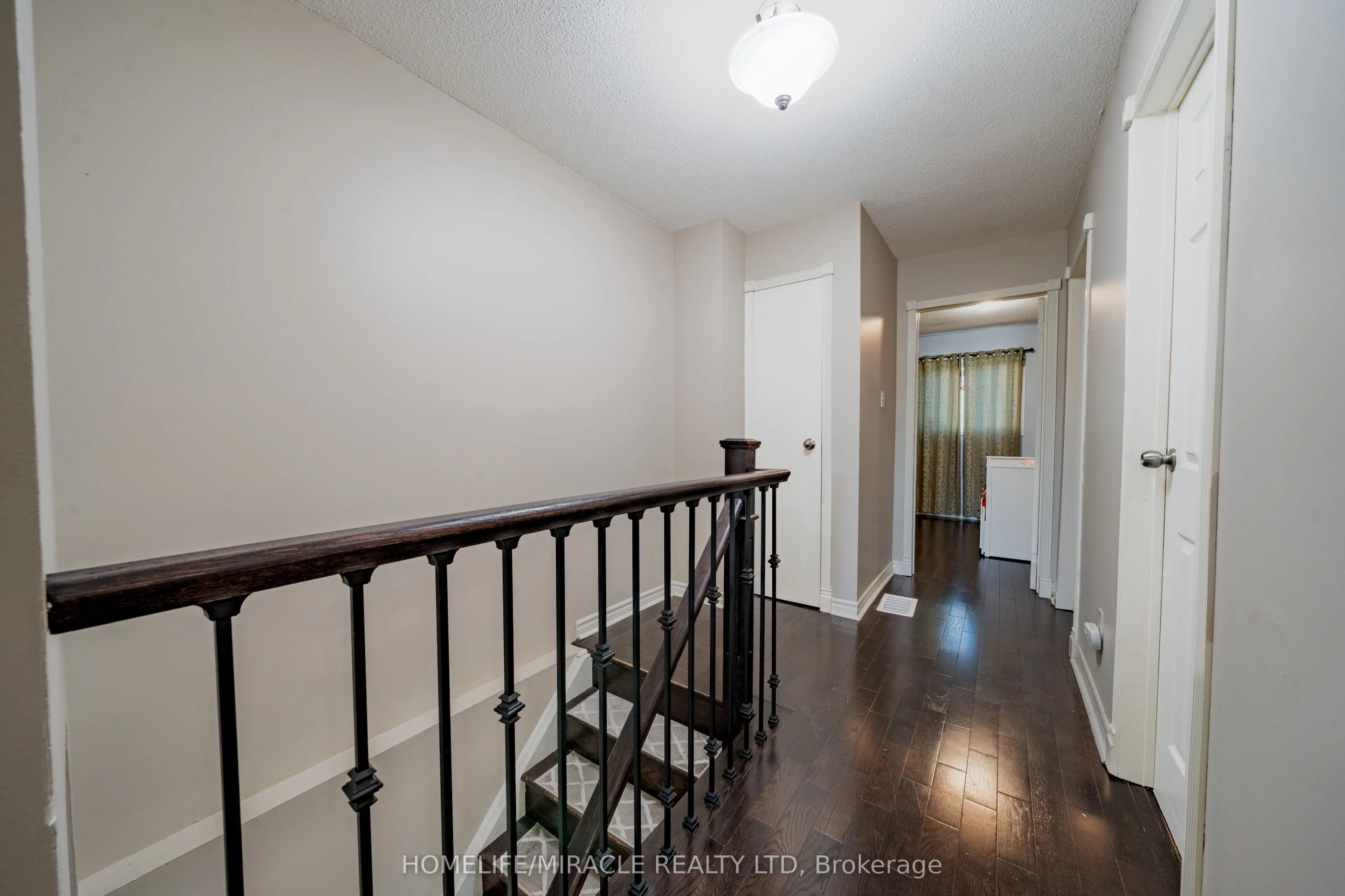 613 Galloway Crescent