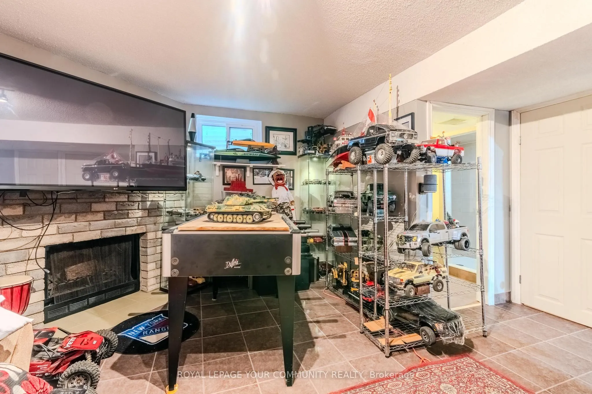 713 Ashburnha Place