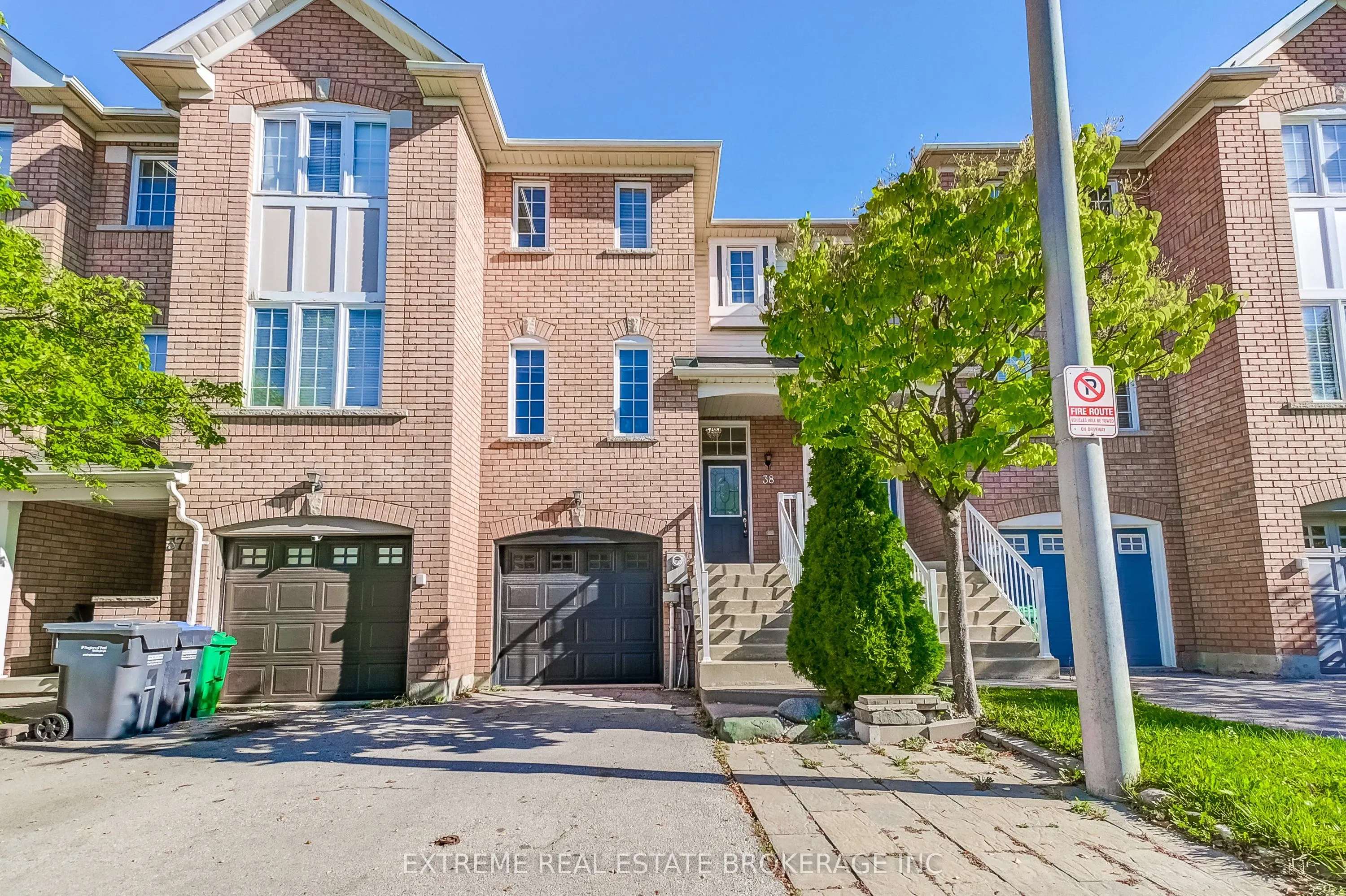 271 Richvale Drive S, #38