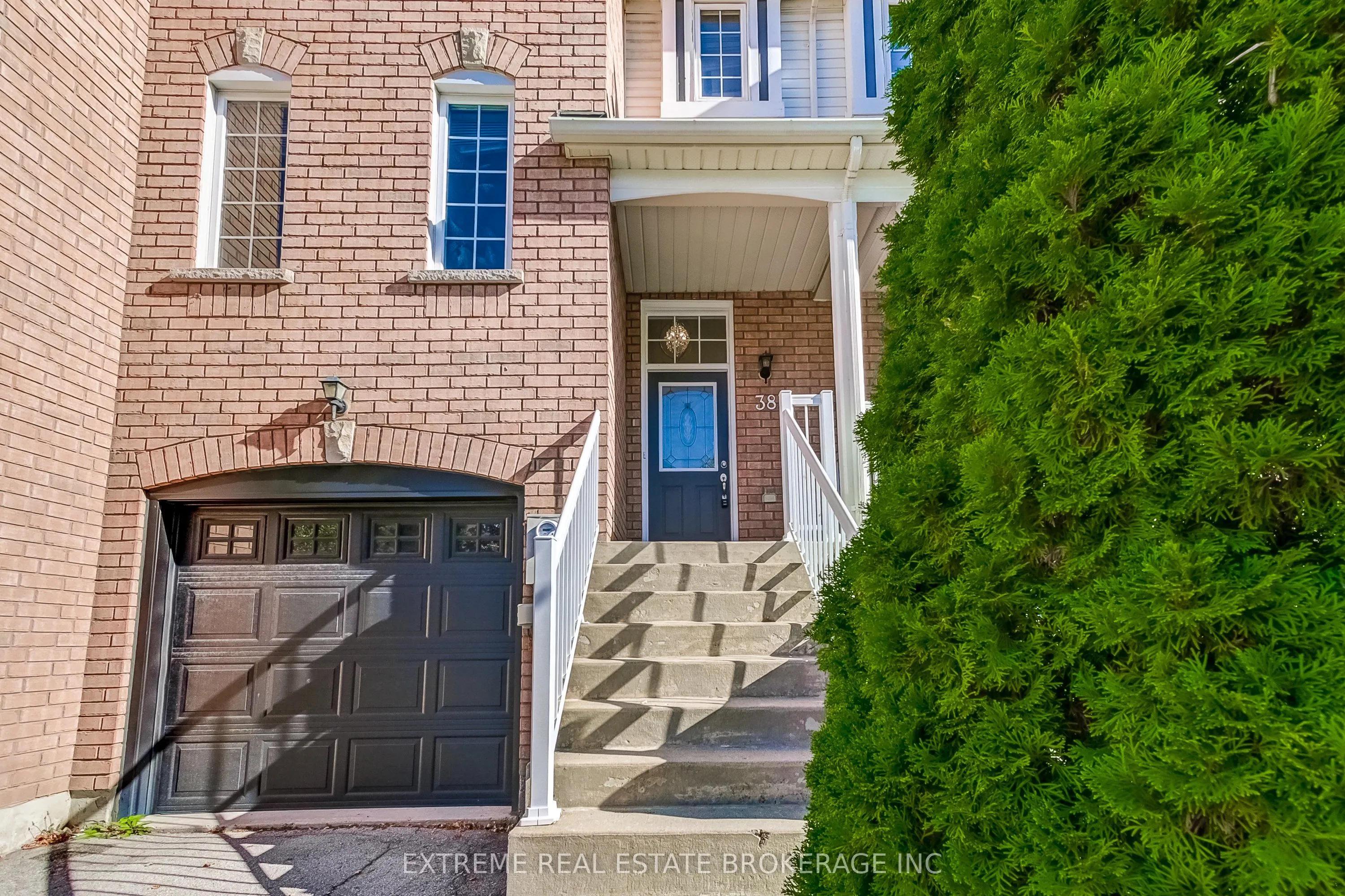 271 Richvale Drive S, #38