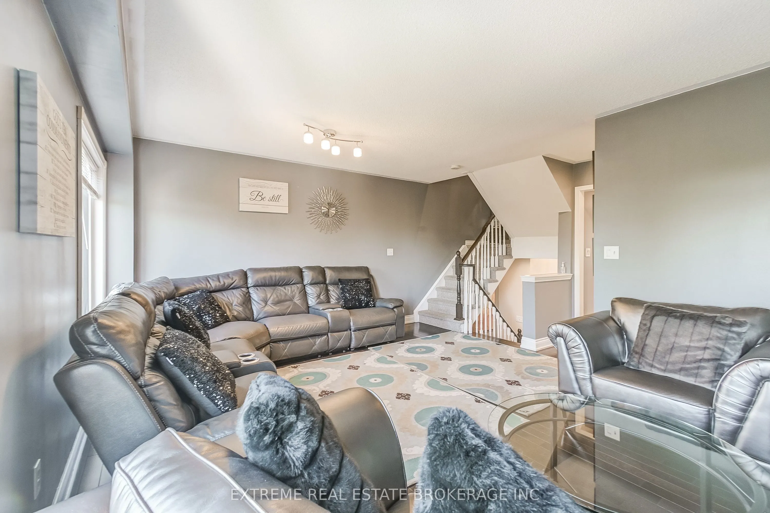 271 Richvale Drive S, #38