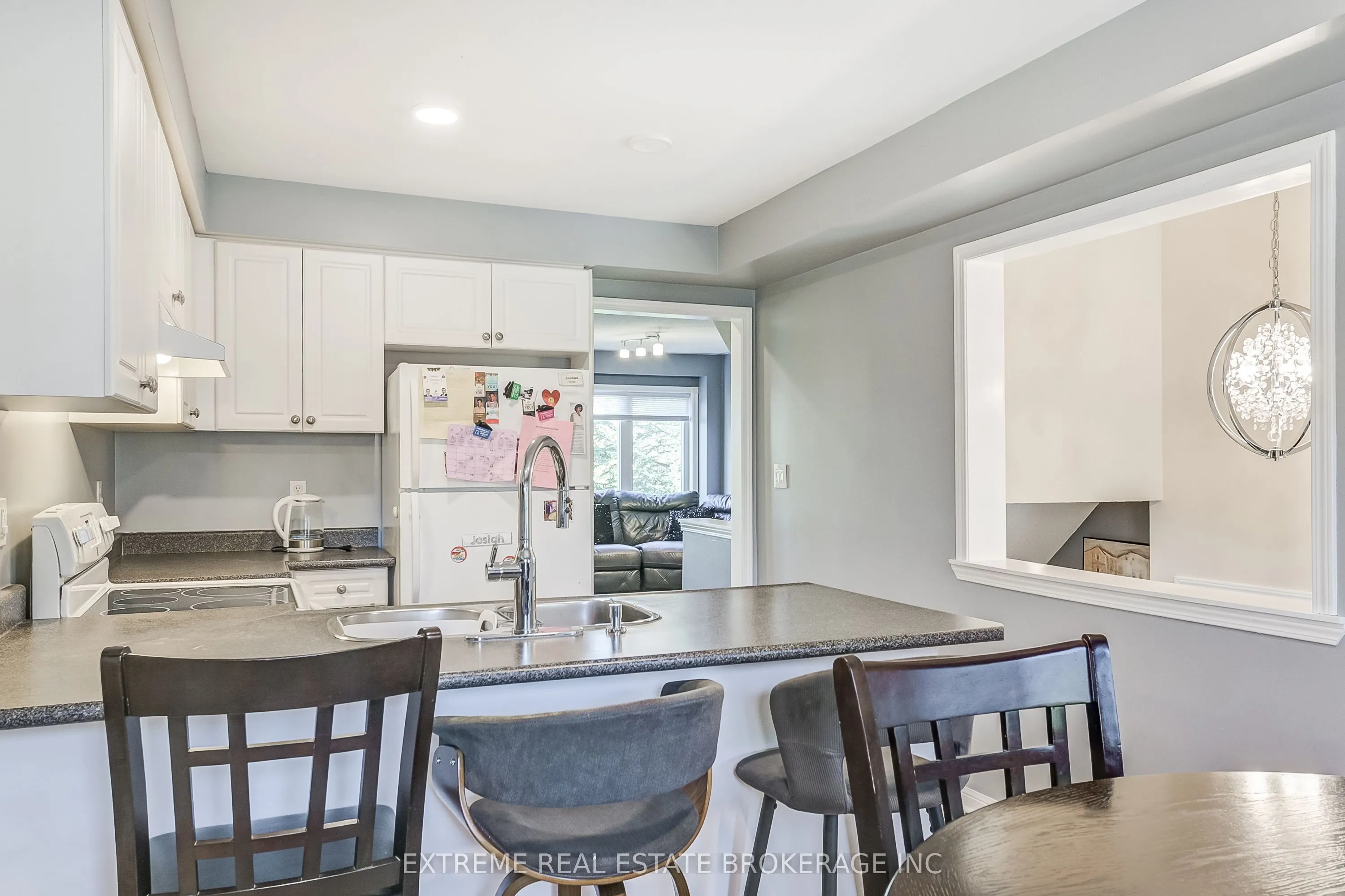 271 Richvale Drive S, #38