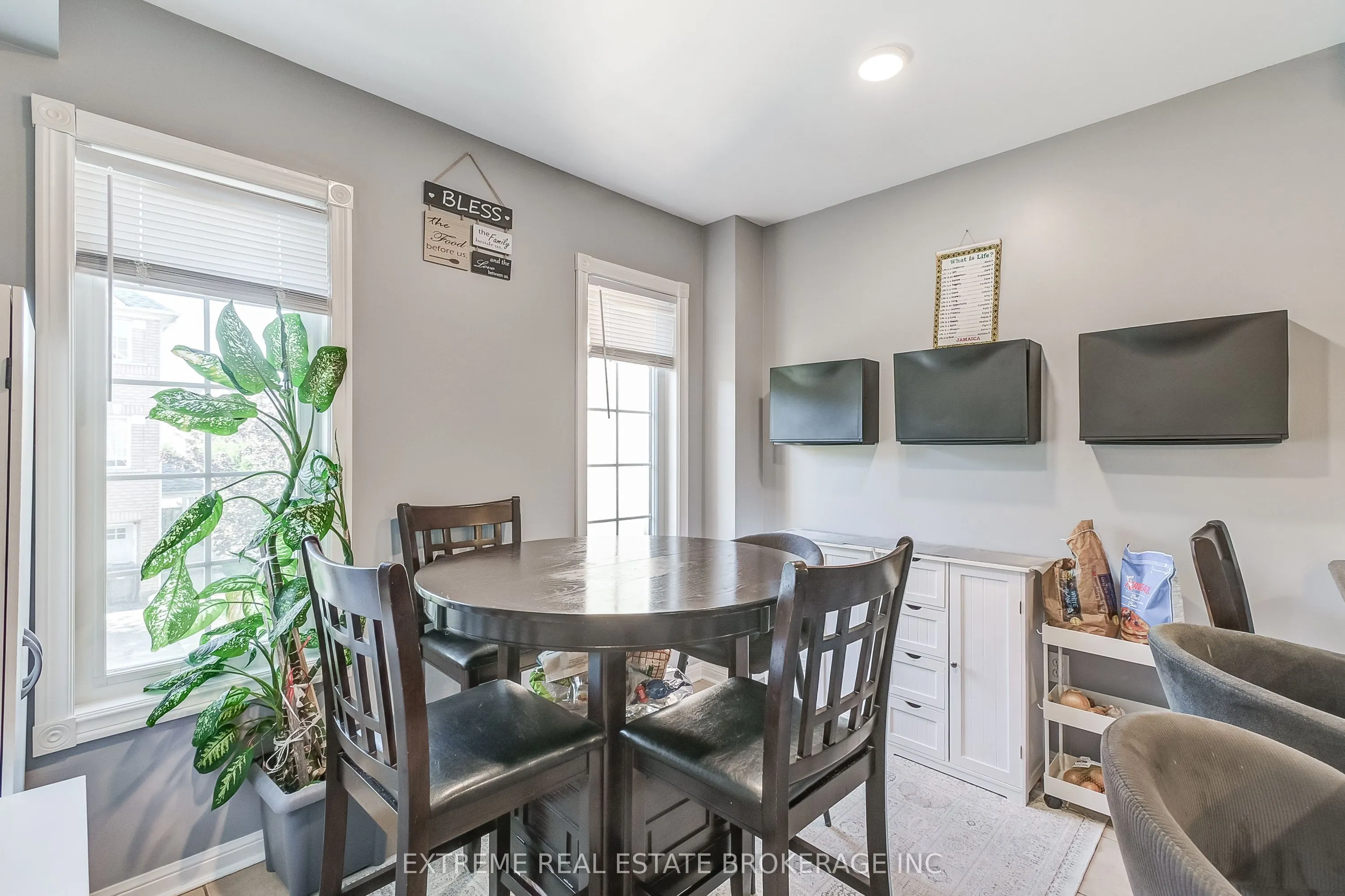 271 Richvale Drive S, #38