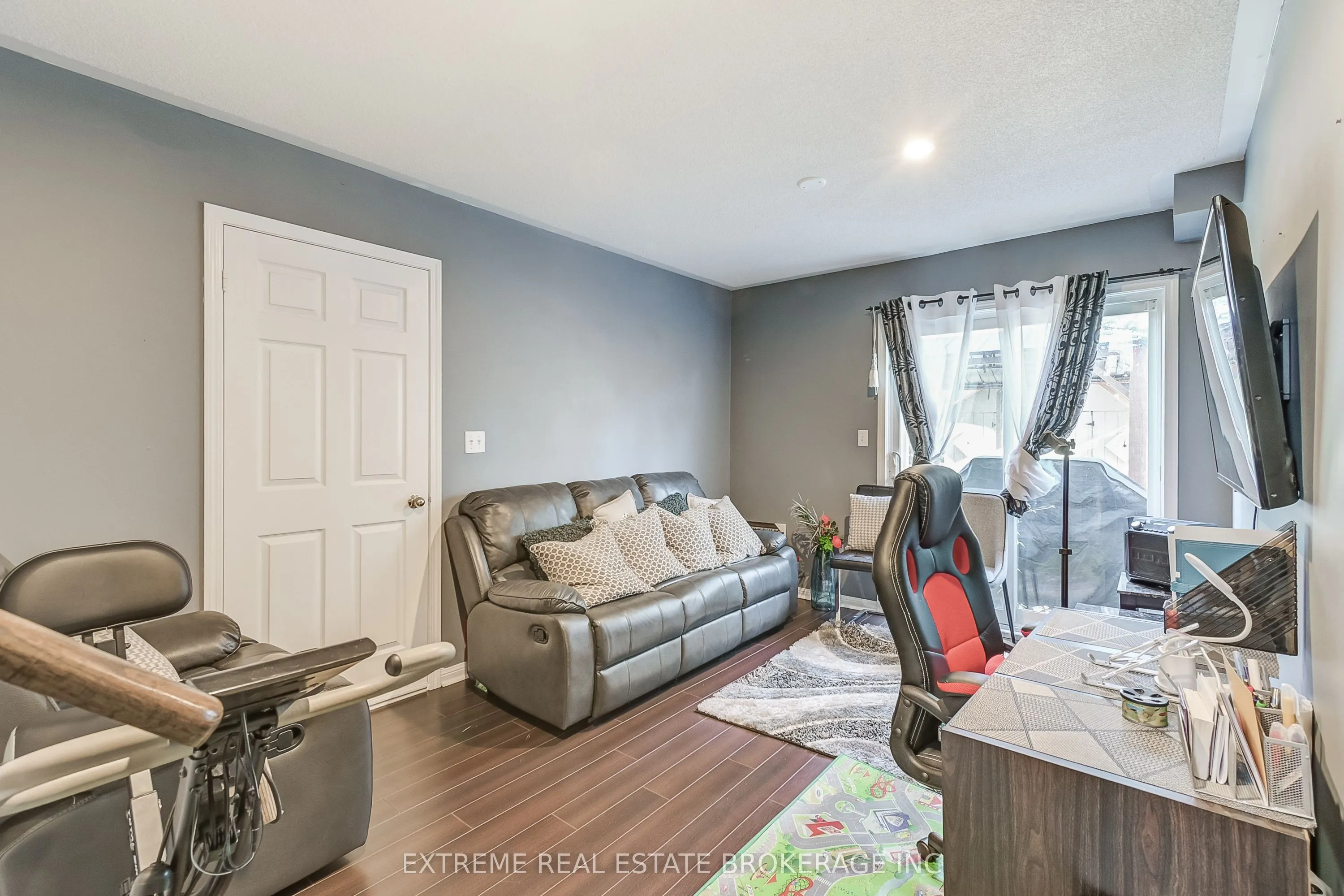 271 Richvale Drive S, #38