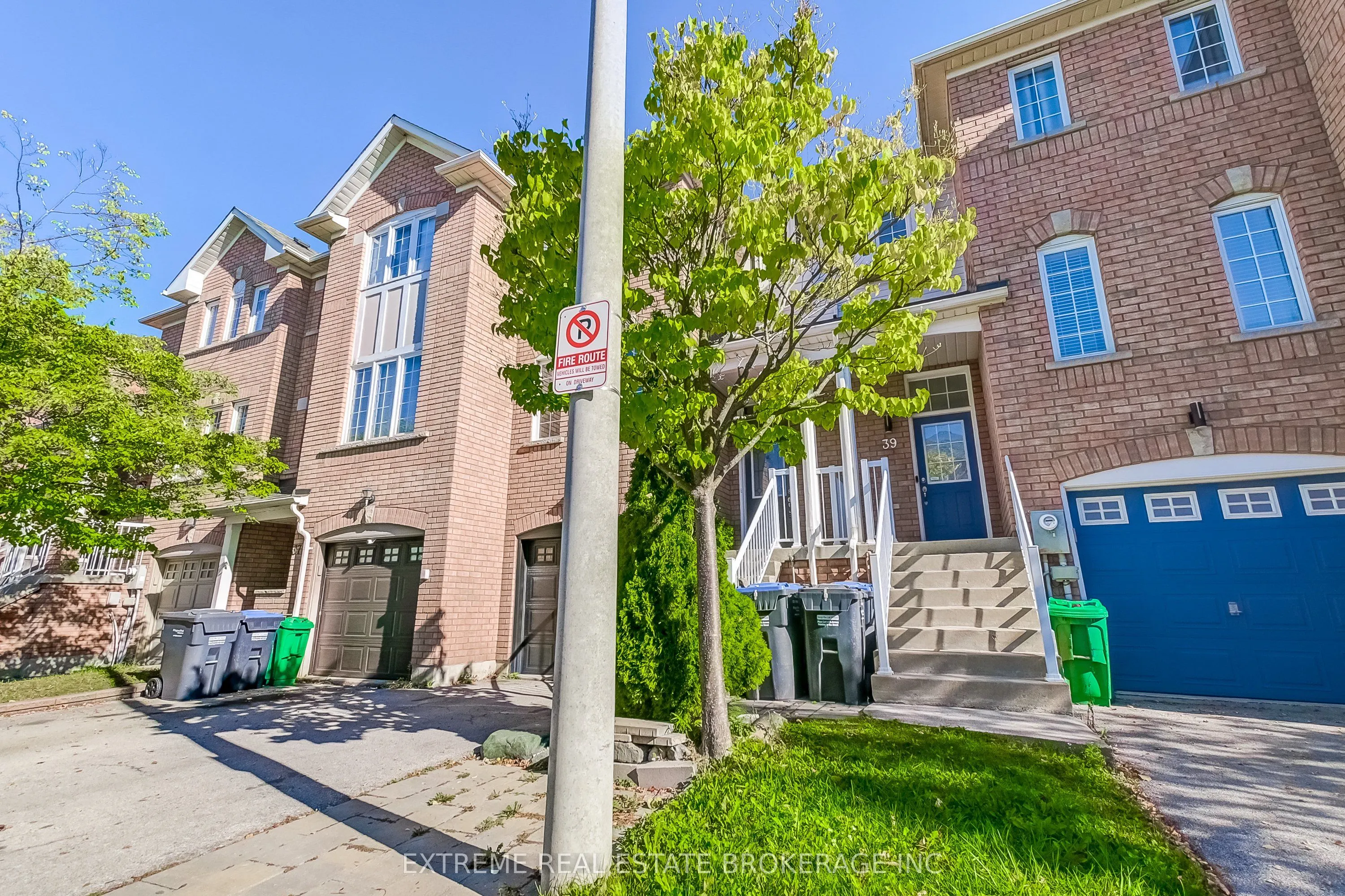 271 Richvale Drive S, #38