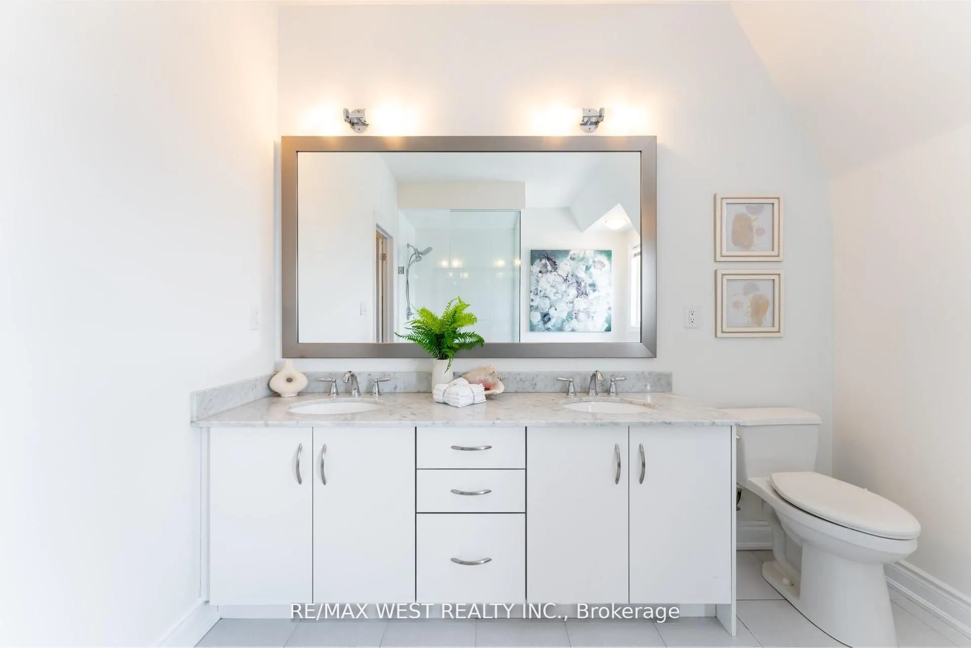 2172 Trafalgar Road, #19