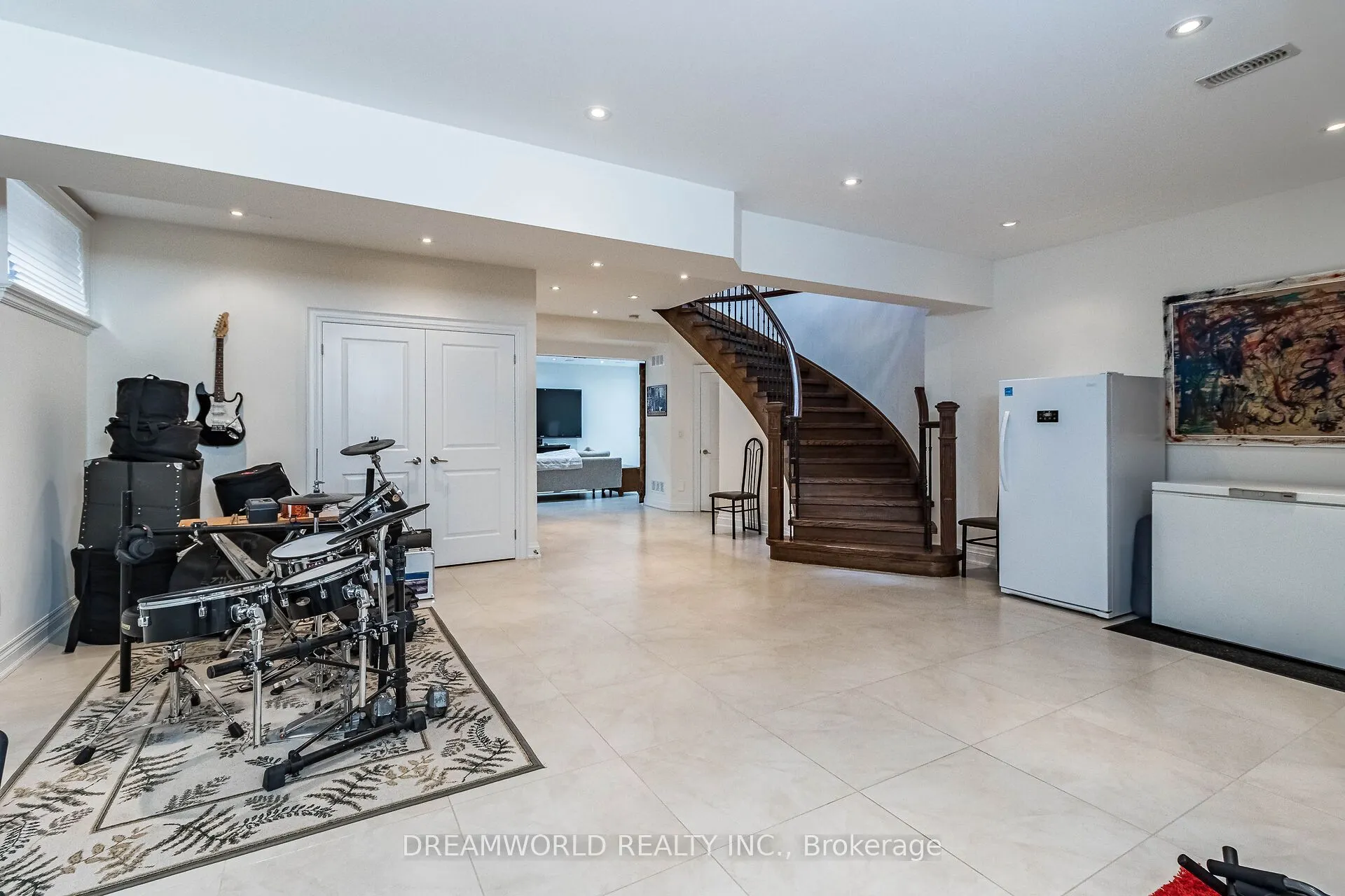 416 Rustic Road