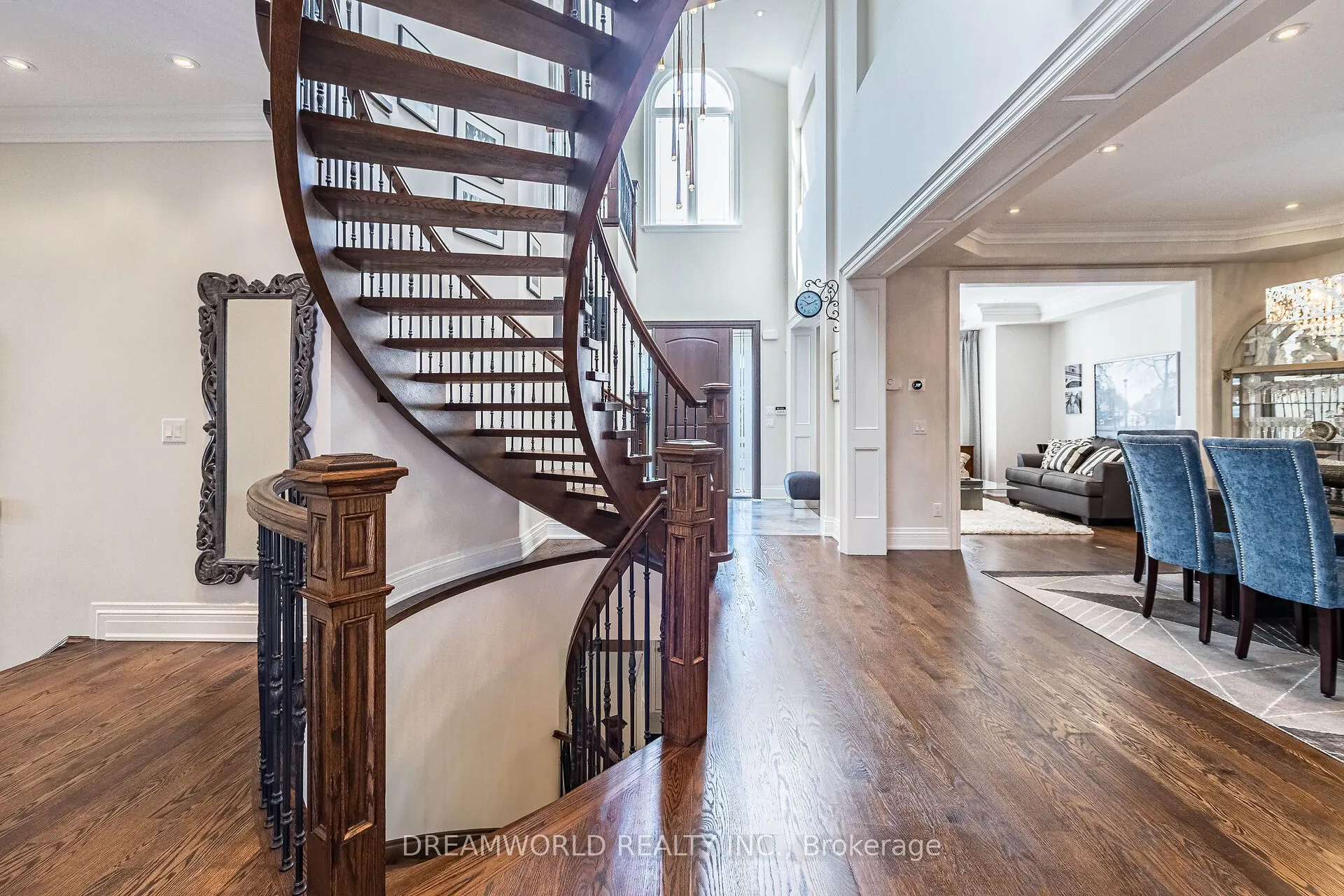 416 Rustic Road