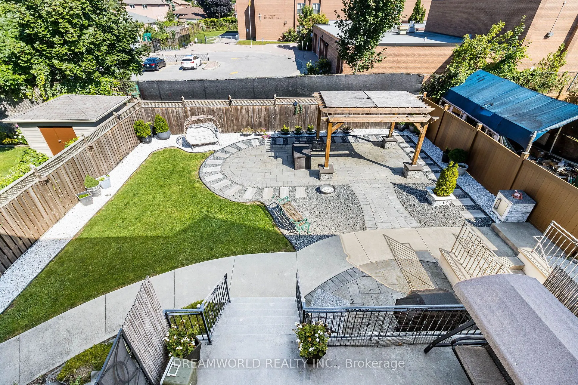 416 Rustic Road
