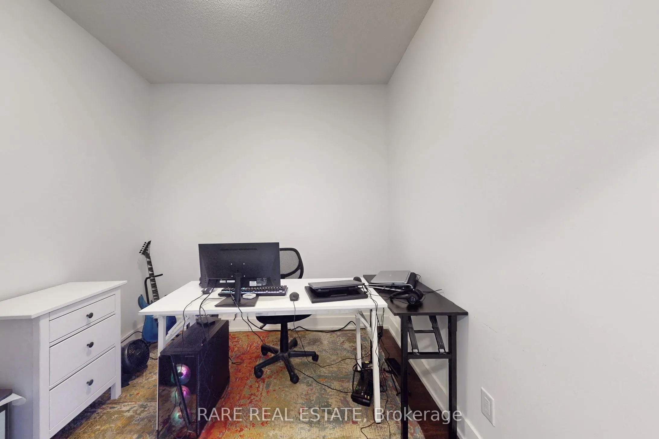 1638 Bloor Street W, #402