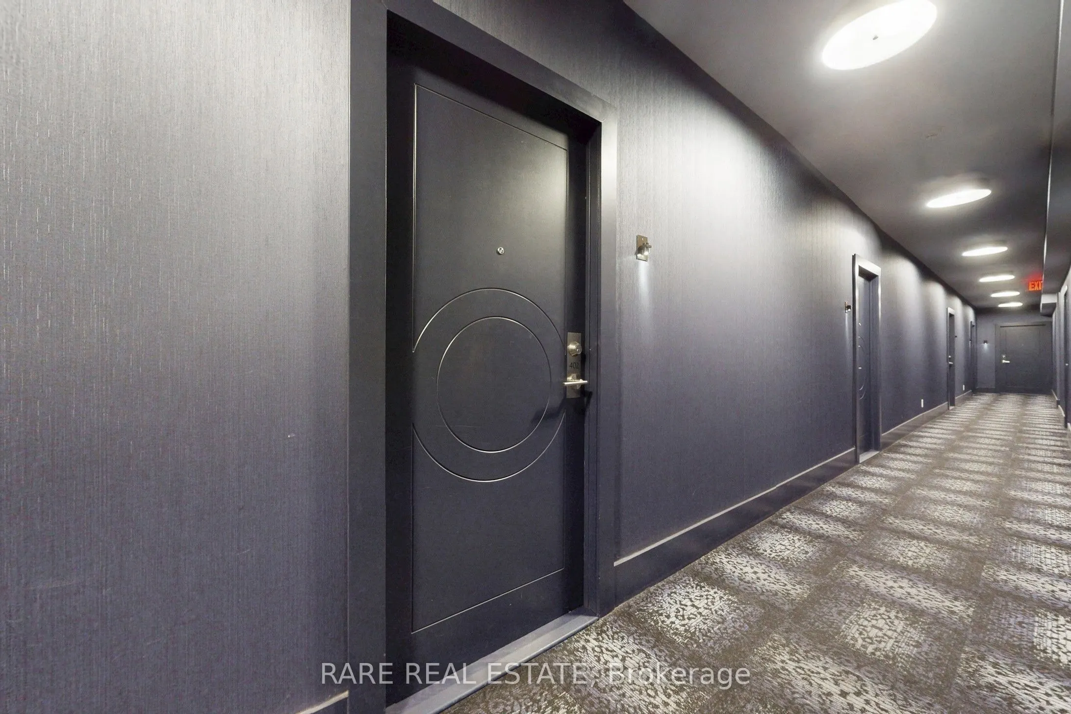 1638 Bloor Street W, #402