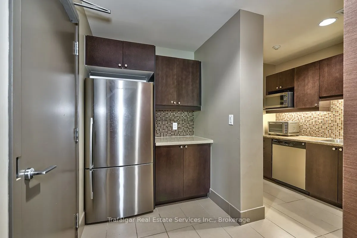 1055 Southdown Road, #512