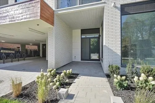 722 Marlee Abbey, #104