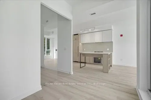 722 Marlee Abbey, #104