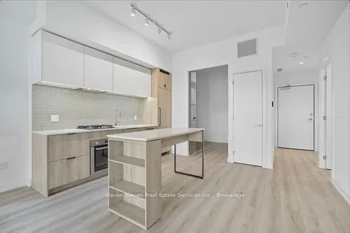 722 Marlee Avenue, #301