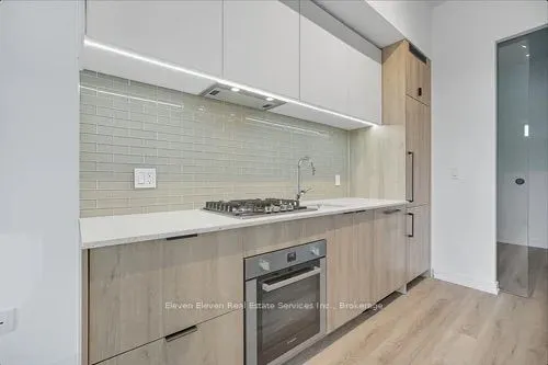 722 Marlee Avenue, #301