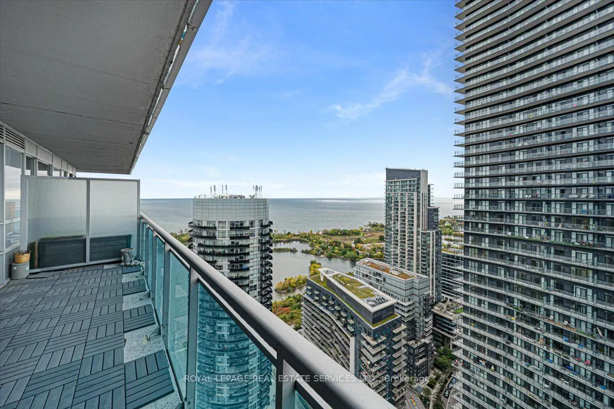 16 Brookers Lane, #3507