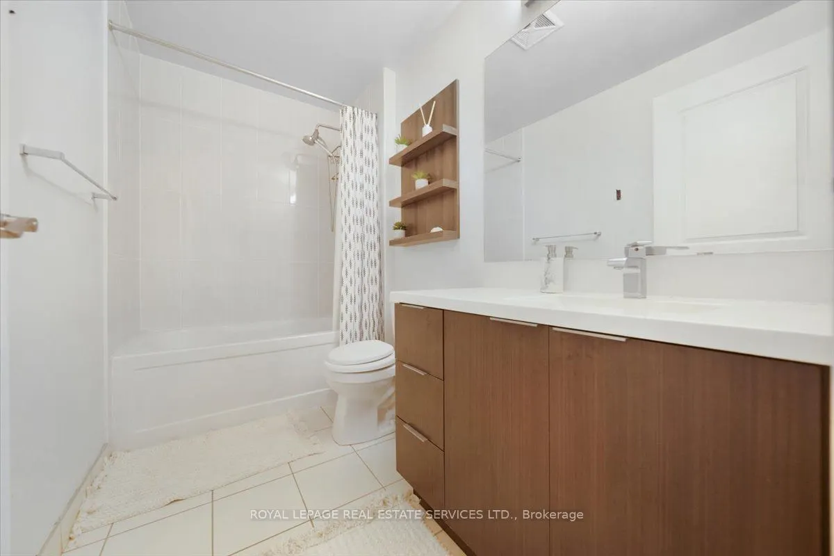 16 Brookers Lane, #3507