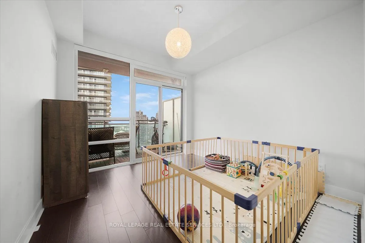 16 Brookers Lane, #3507