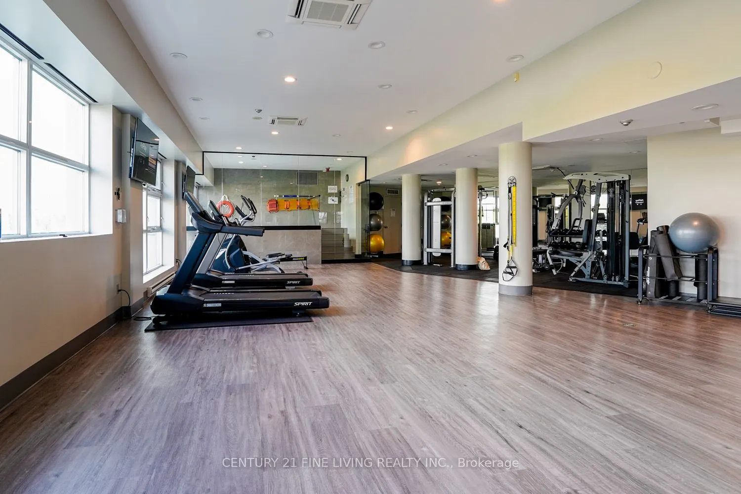 2067 Lake Shore Boulevard W, #904