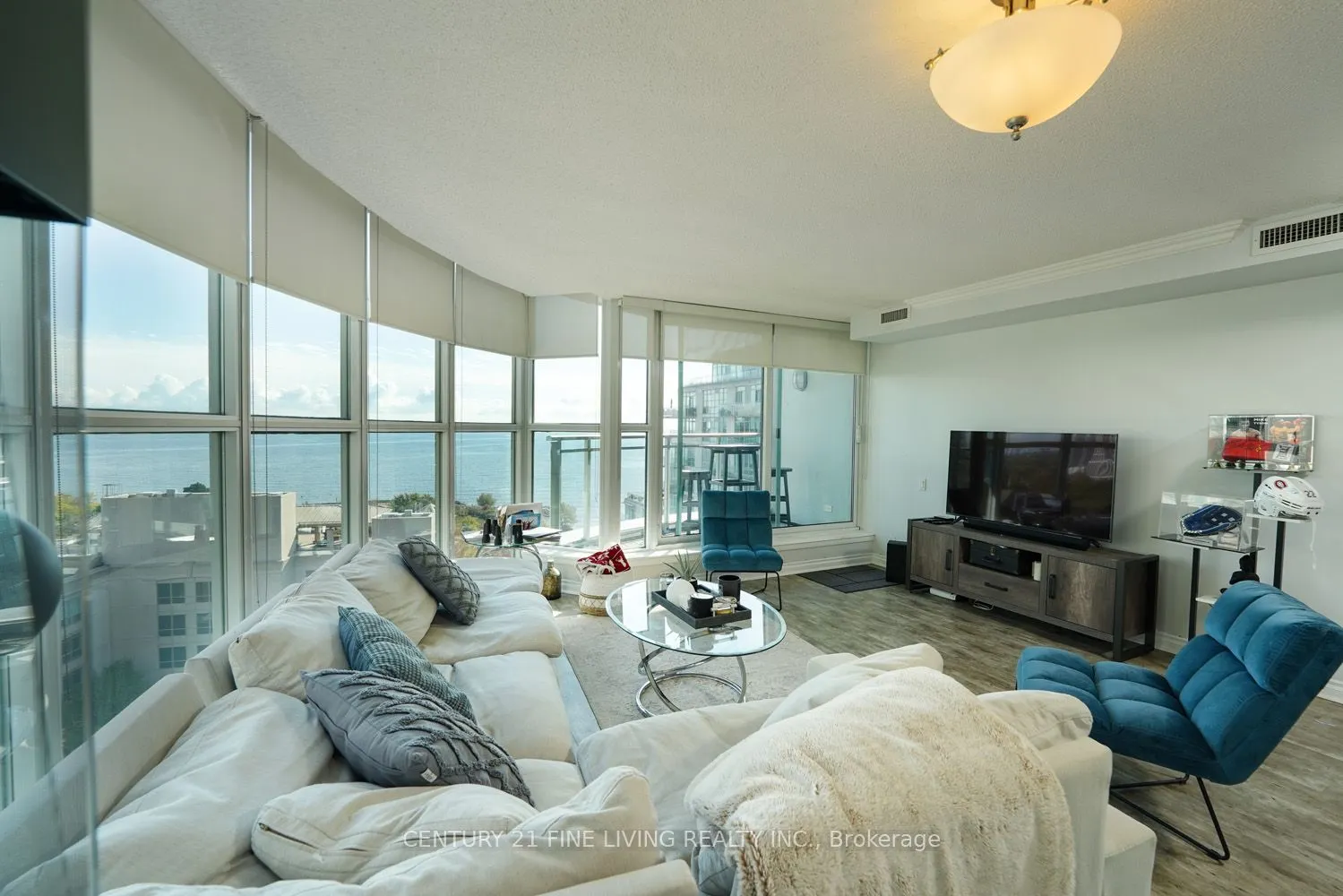 2067 Lake Shore Boulevard W, #904