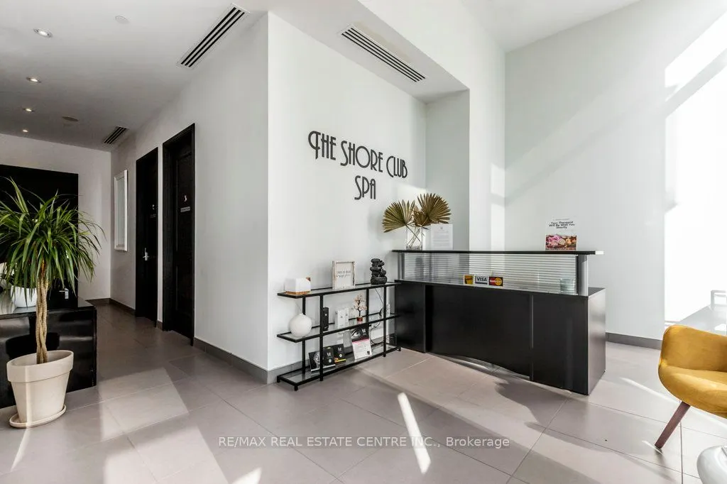 90 Parklawn Road, #1712