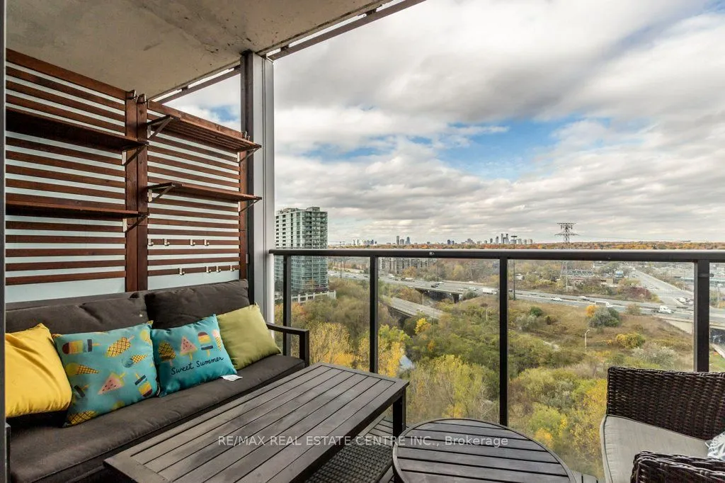 90 Parklawn Road, #1712