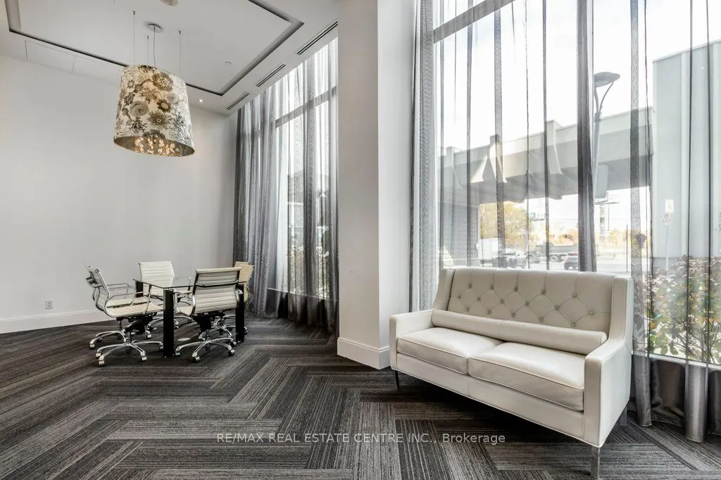 90 Parklawn Road, #1712