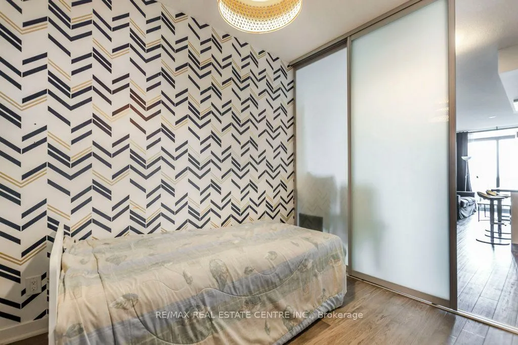90 Parklawn Road, #1712