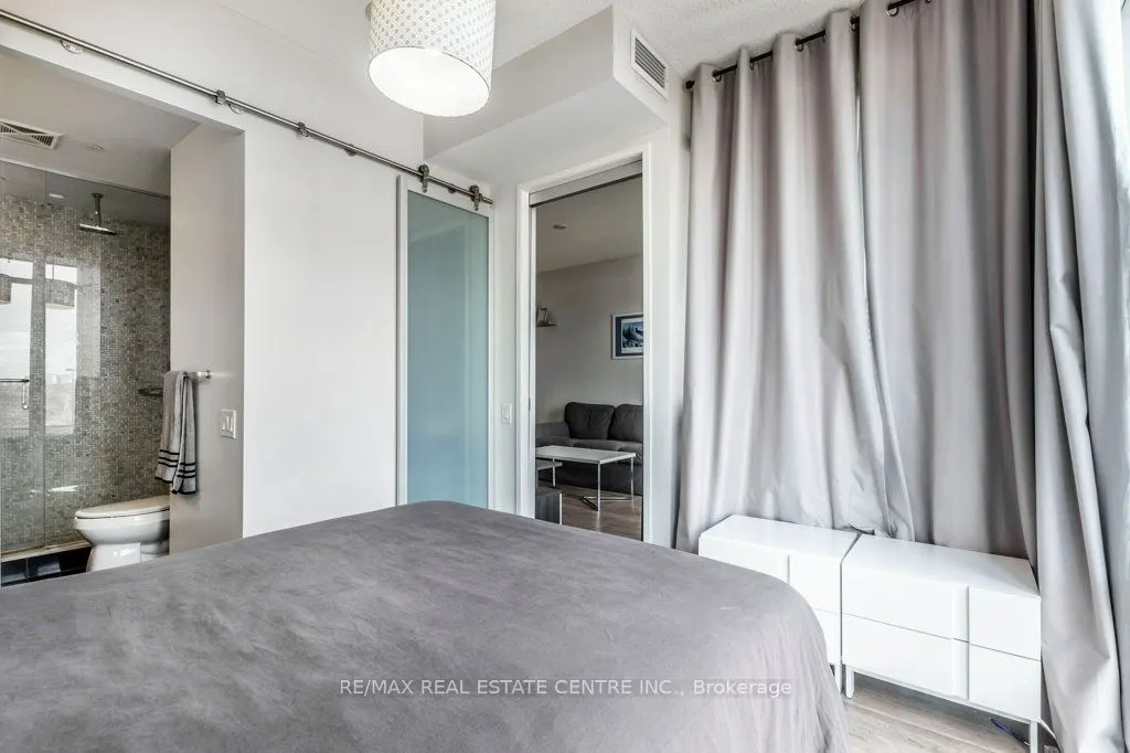 90 Parklawn Road, #1712