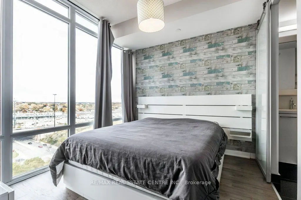 90 Parklawn Road, #1712