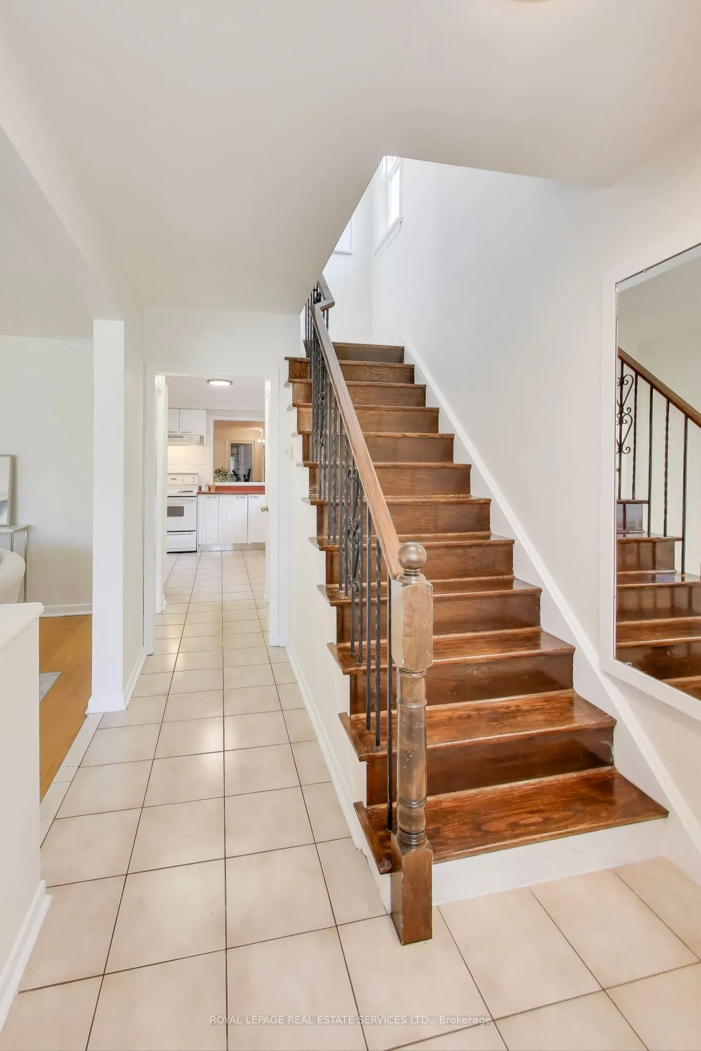 135 Giltspur Drive