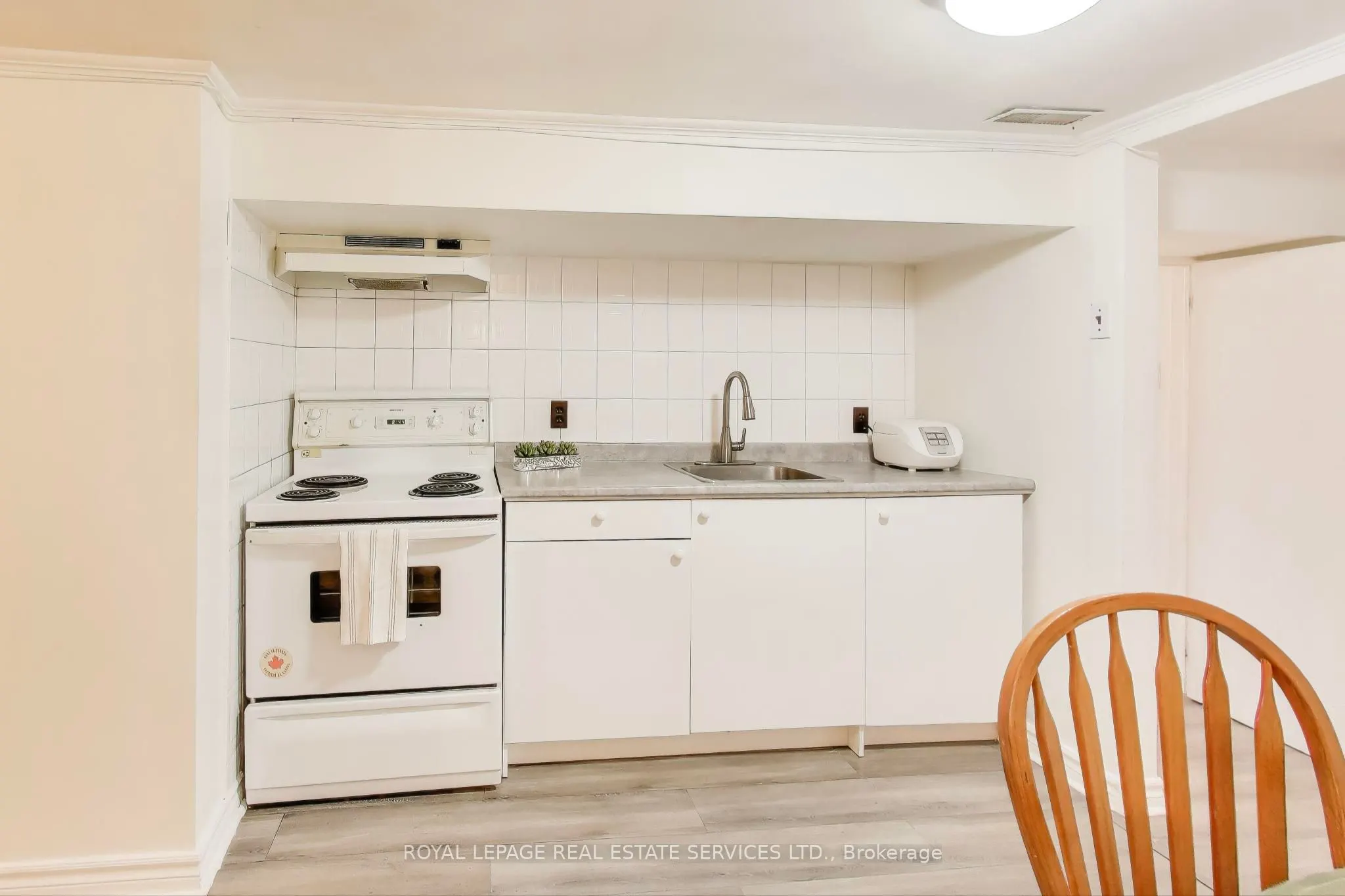 135 Giltspur Drive