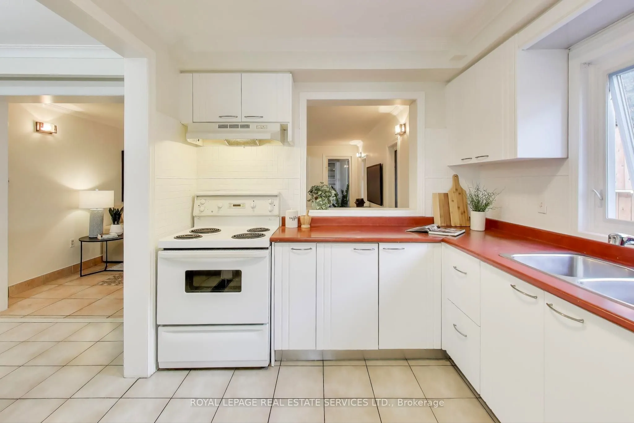 135 Giltspur Drive