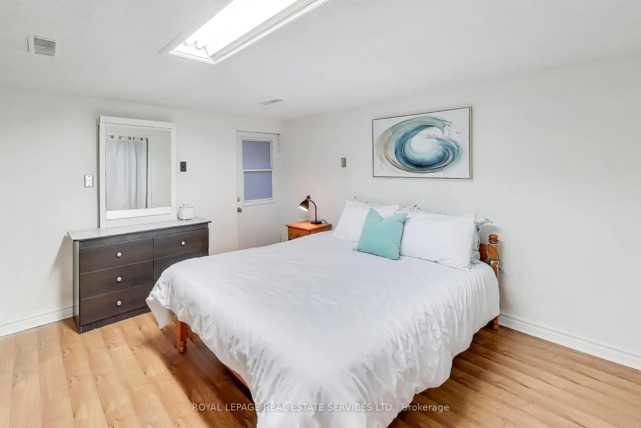 135 Giltspur Drive