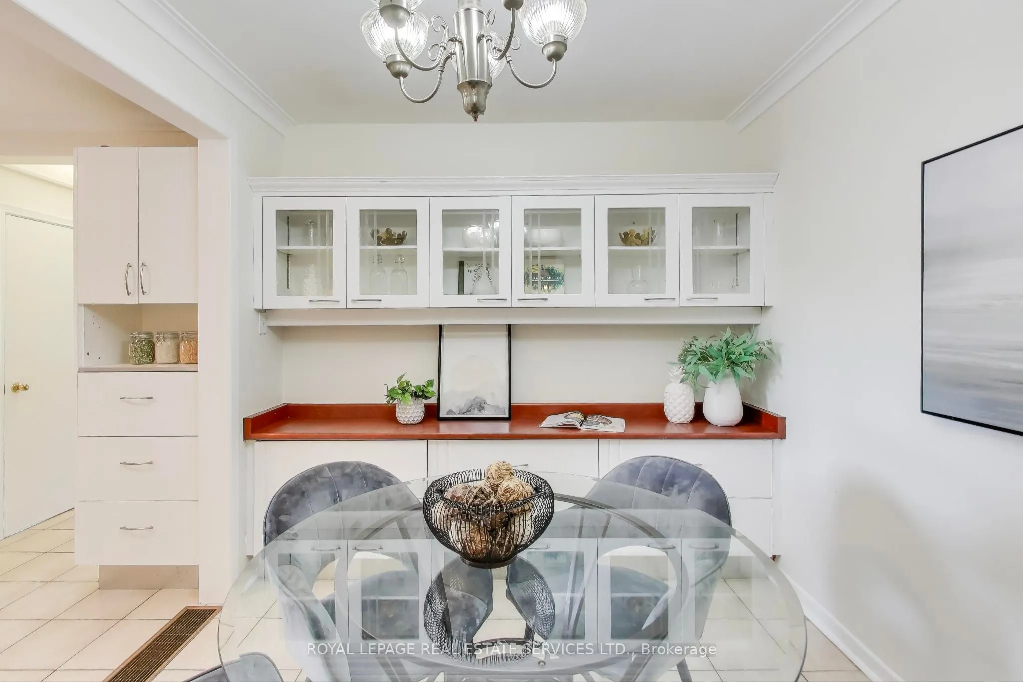 135 Giltspur Drive
